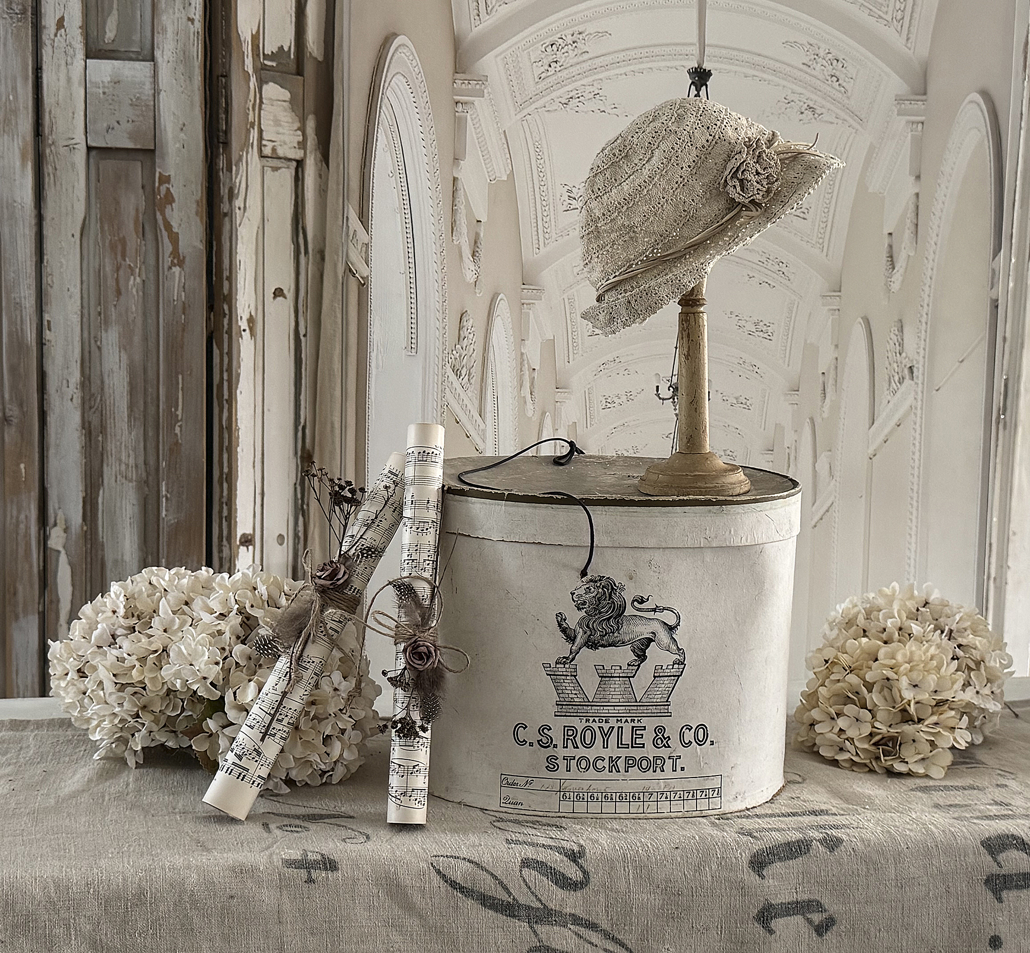 Antike englische Hutschachtel „C.S. Royle & Co., Stockport“***