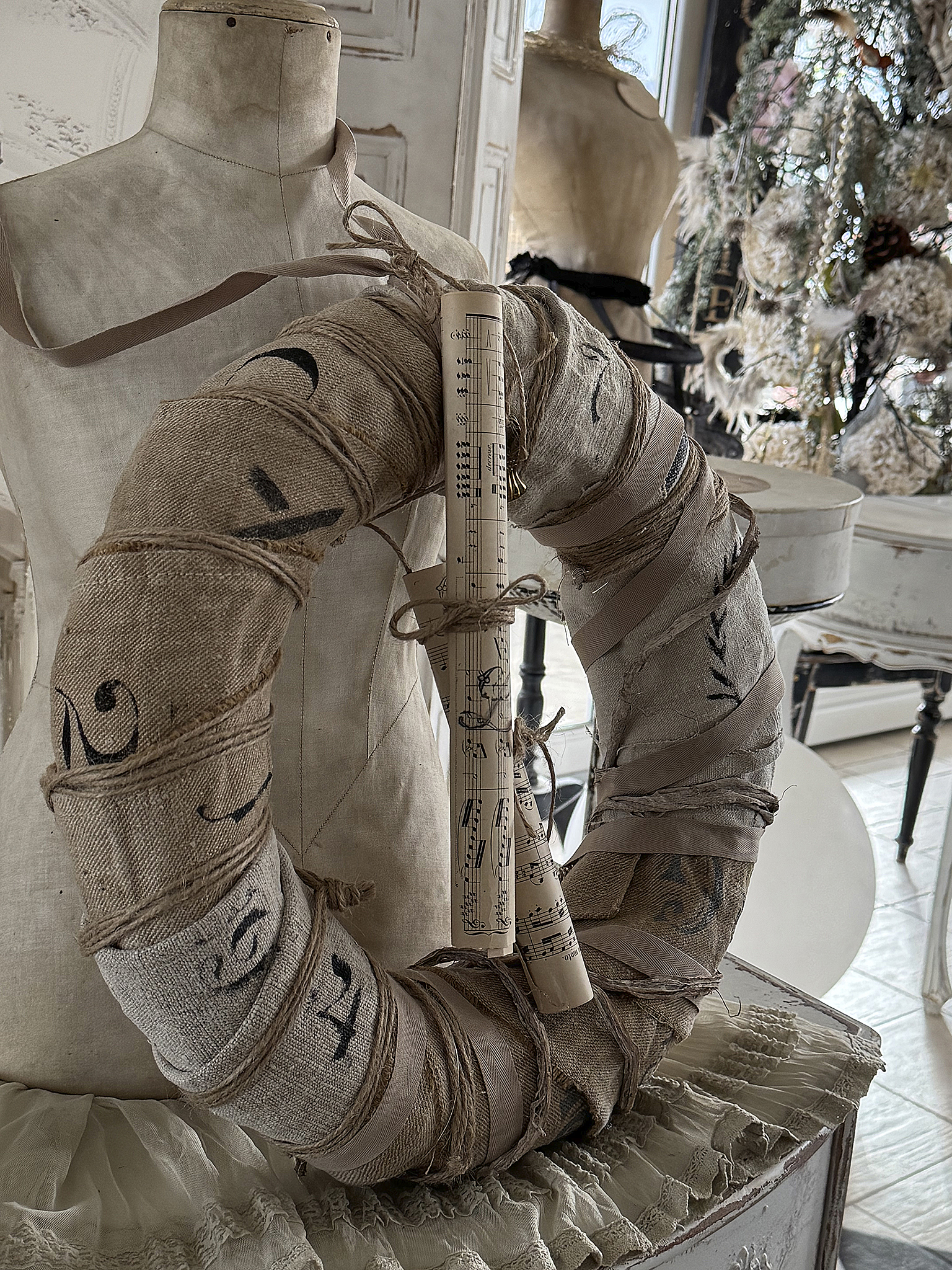 Individueller alter Mehlsack-Kranz mit Notenblättern***