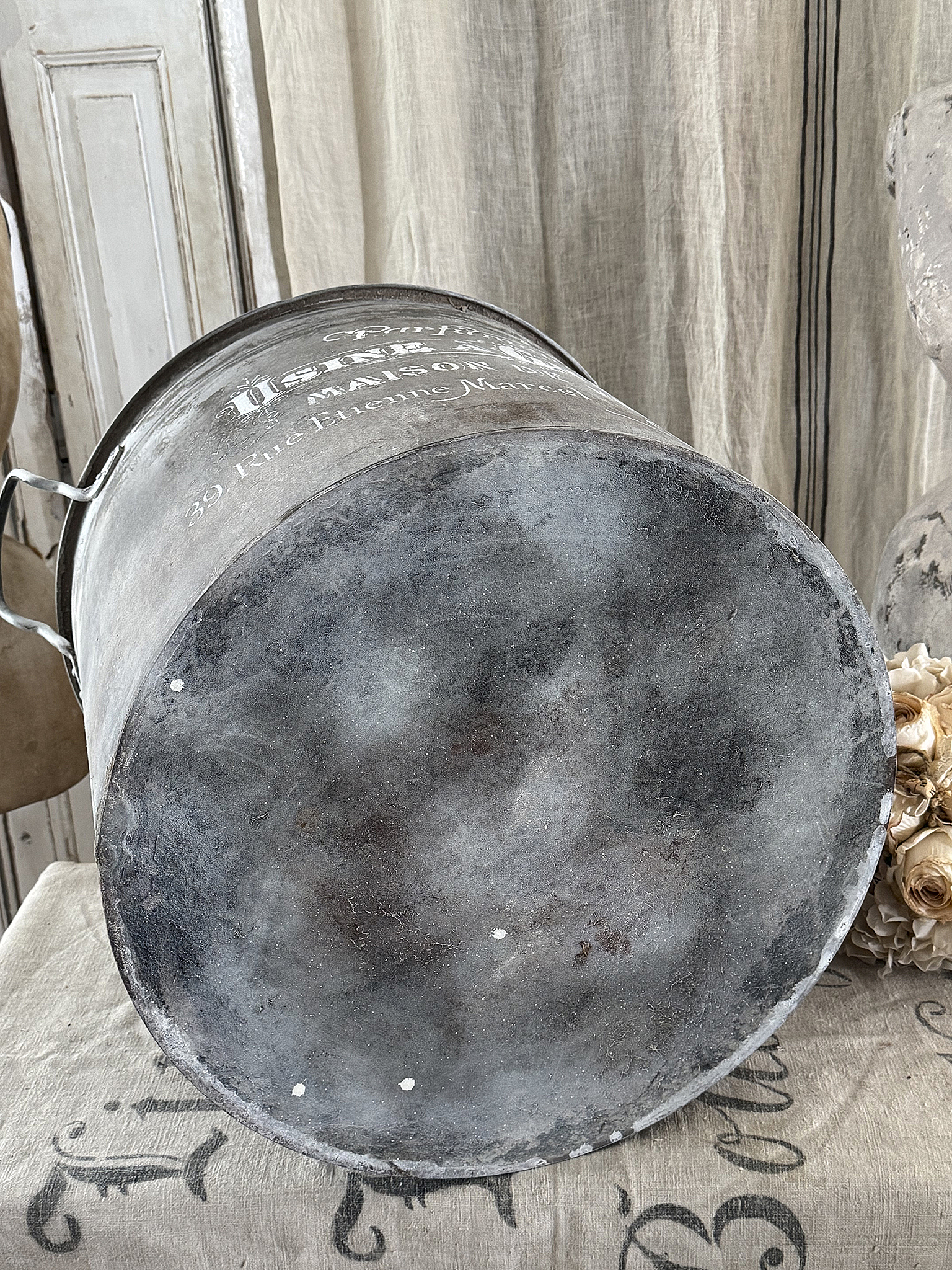 Großer alter Zinktopf (46 Liter) – französischer Vintage-Charme im Shabby-Look***
