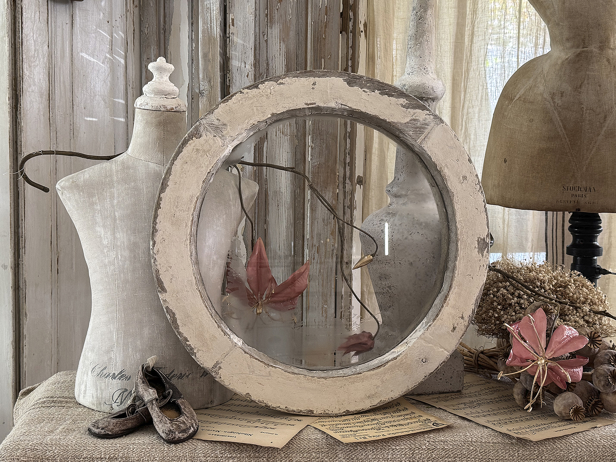 Rundes Vintagefenster***