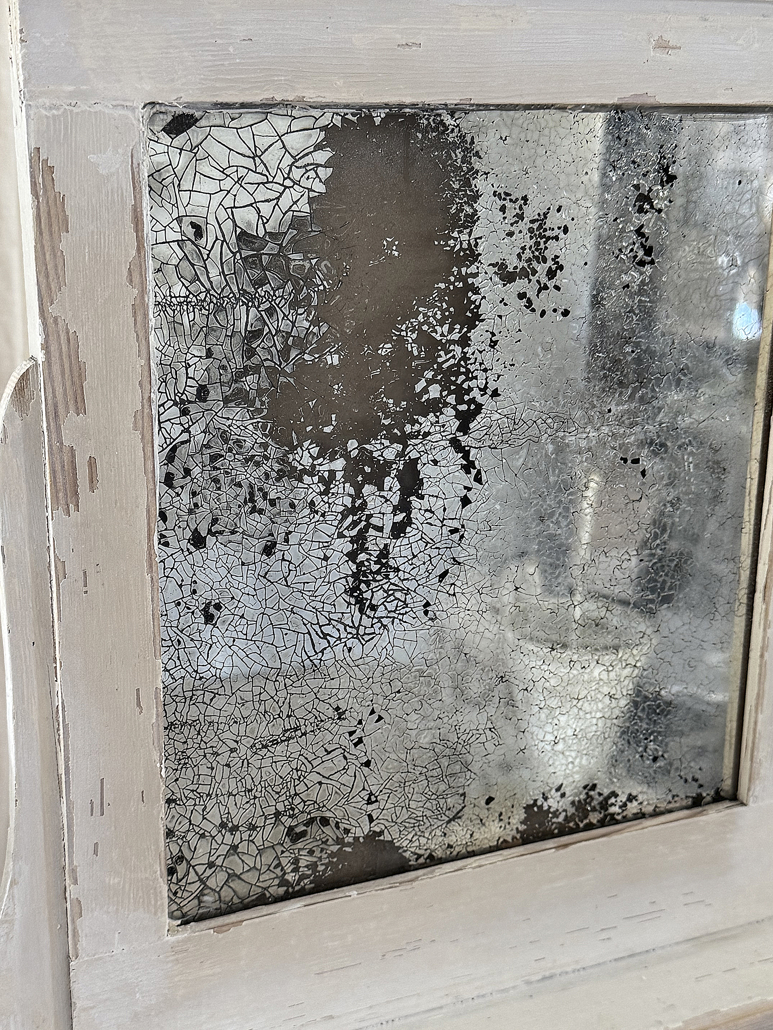 Antiker Modell-Spiegelschrank/Puppenschrank***