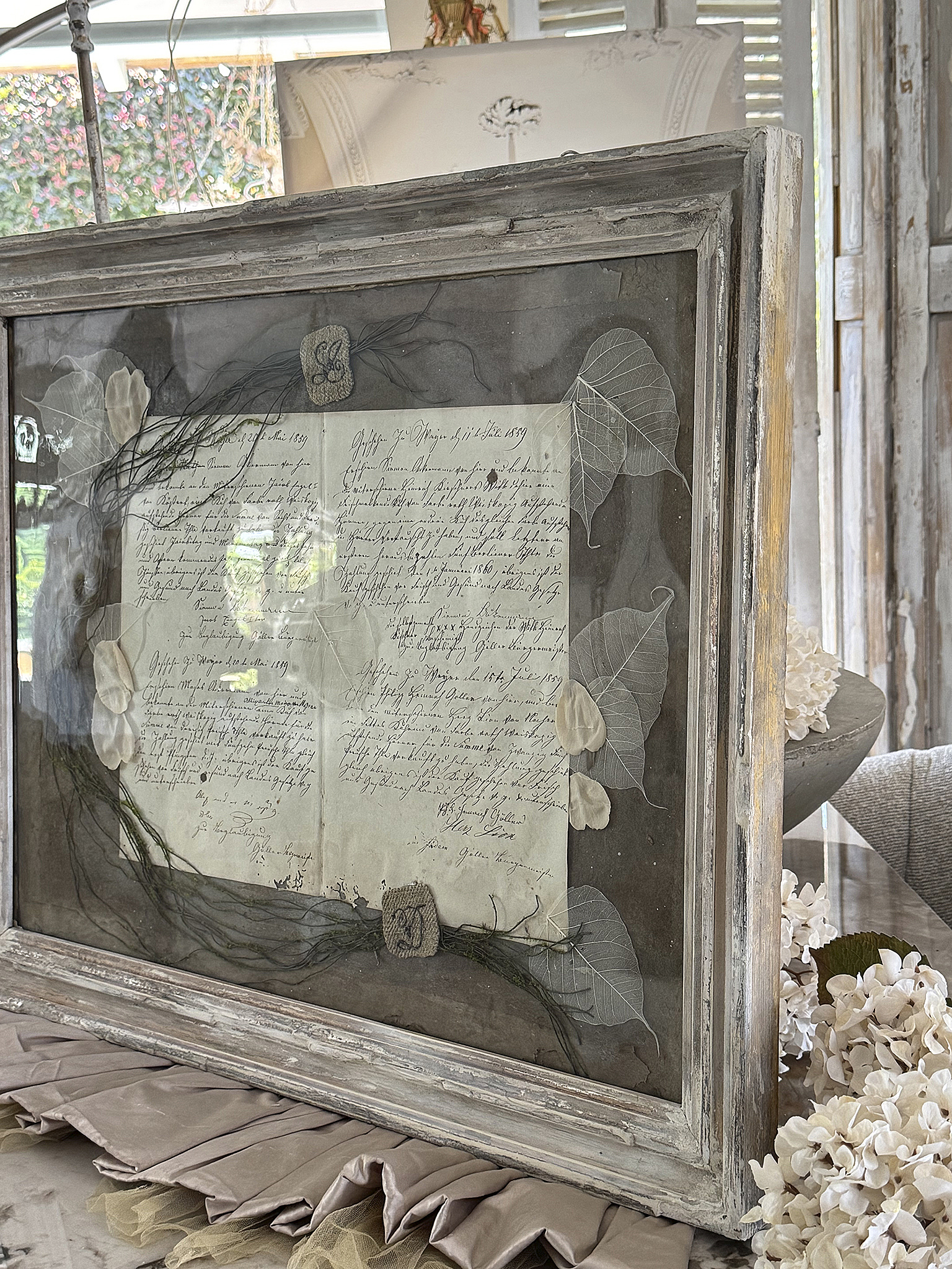 Außergewöhnliches Vintage-Bild mit antiken Dokumenten & Naturdetails***