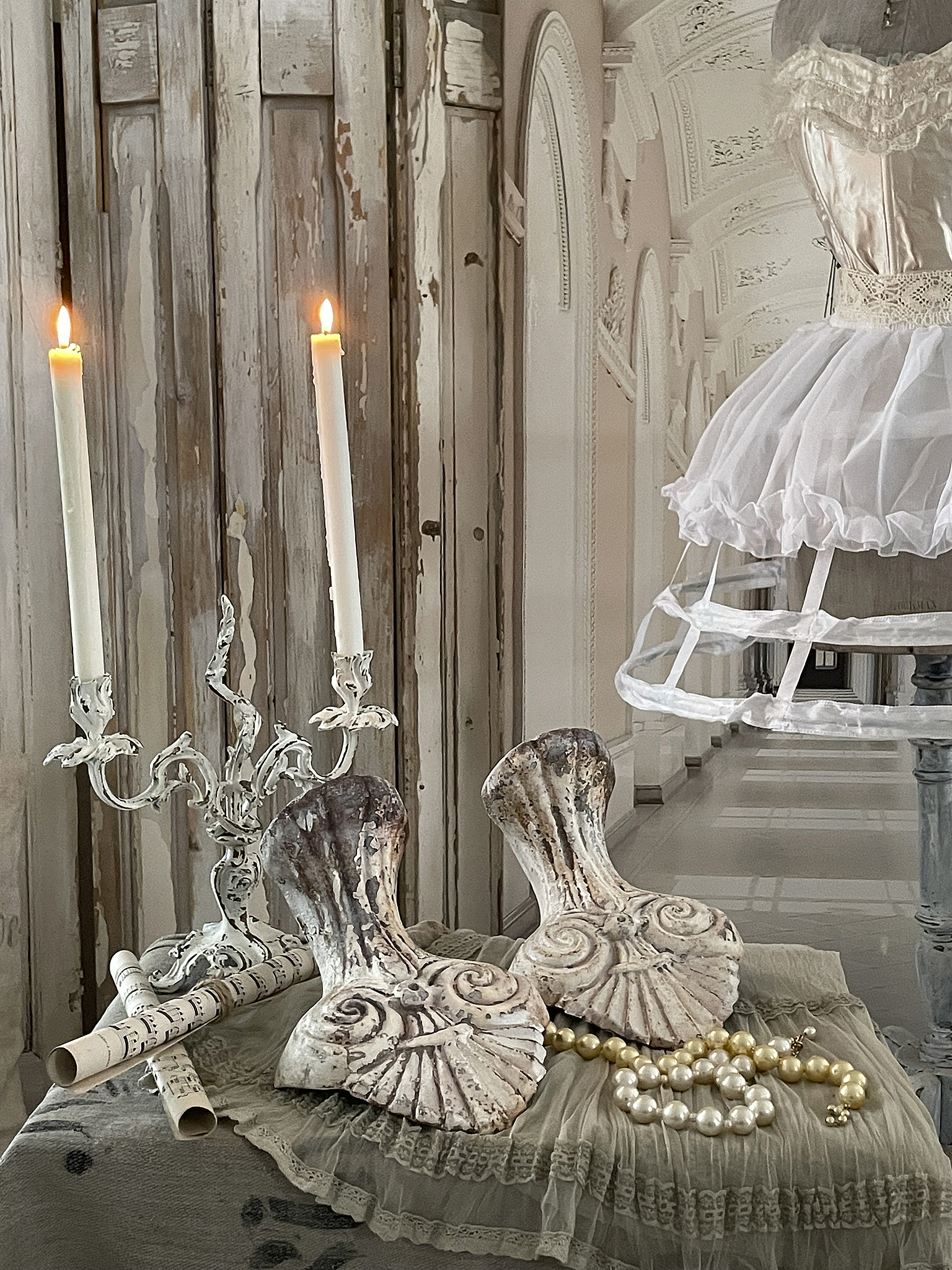 Antike prunkvolle Eisenfüße Deko-Objekt***