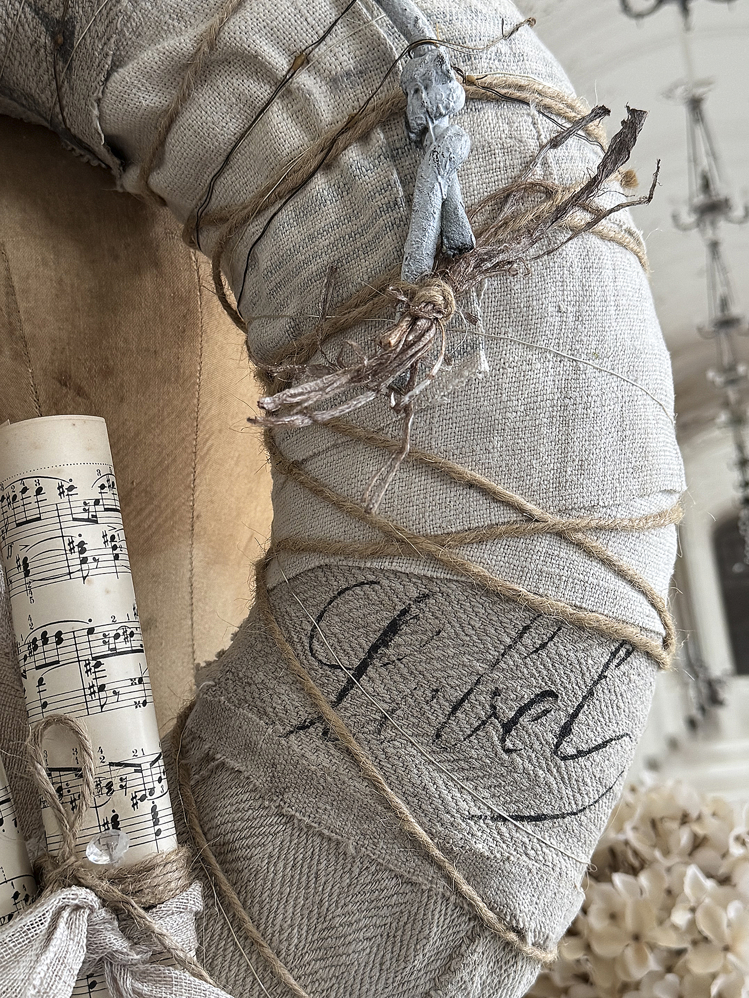 Großer Vintage-Kranz aus altem Leinen – handgefertigte Dekoration mit Charakter***