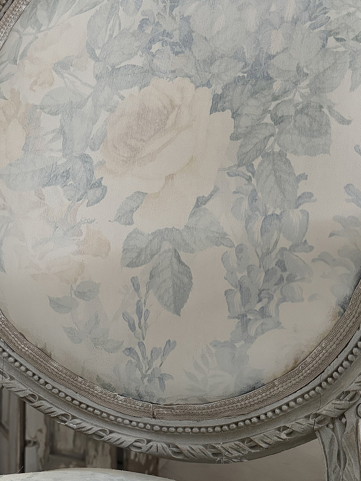 Romantischer Vintage-Armlehnsessel – ein Einzelstück mit Seele***