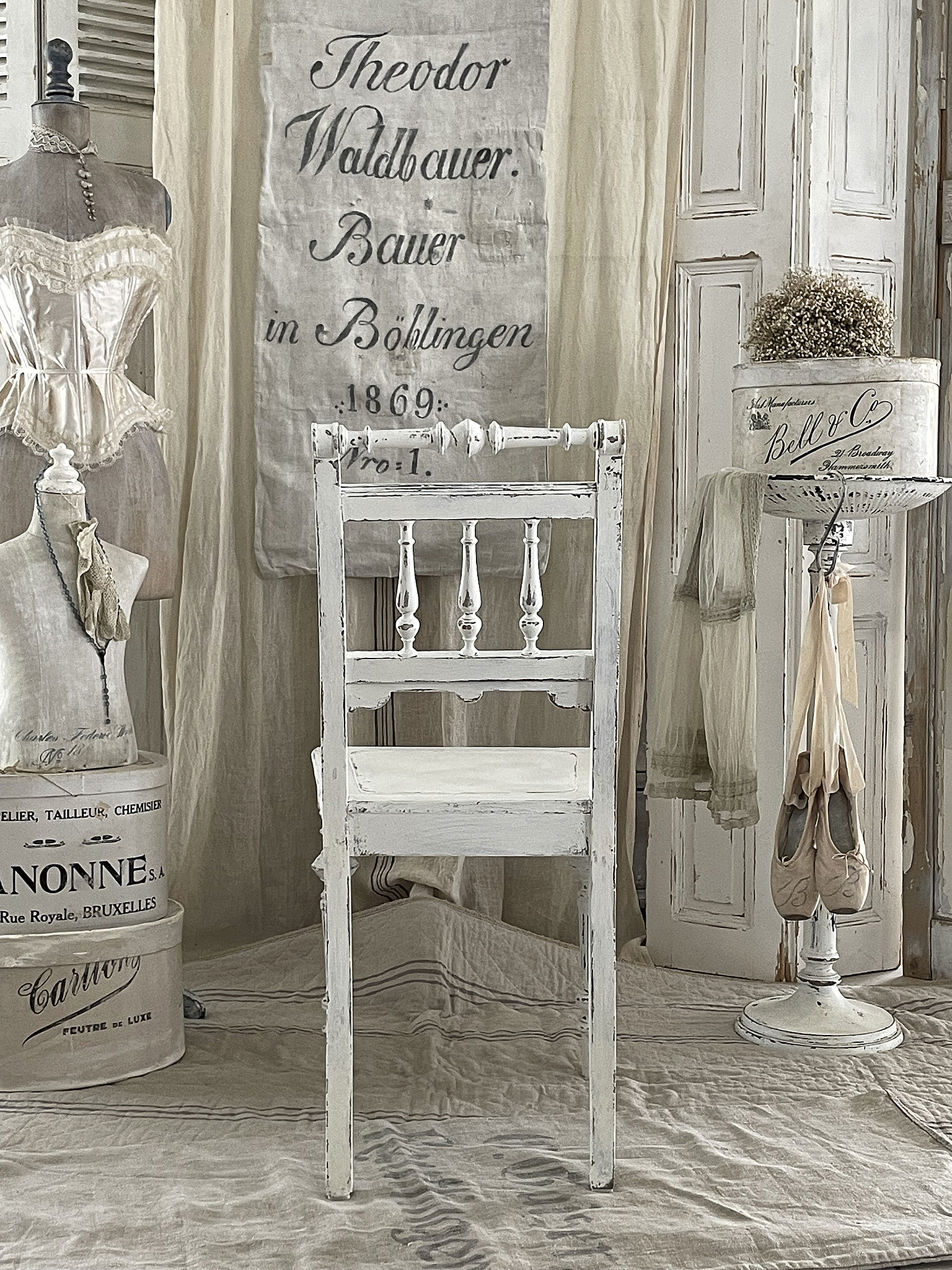 Antiker Shabby Gründerzeitstuhl***