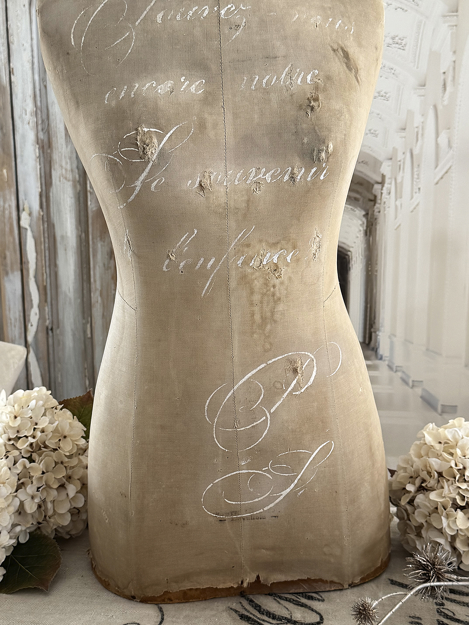 Antike Schneiderpuppe/Torso mit viel Charme***