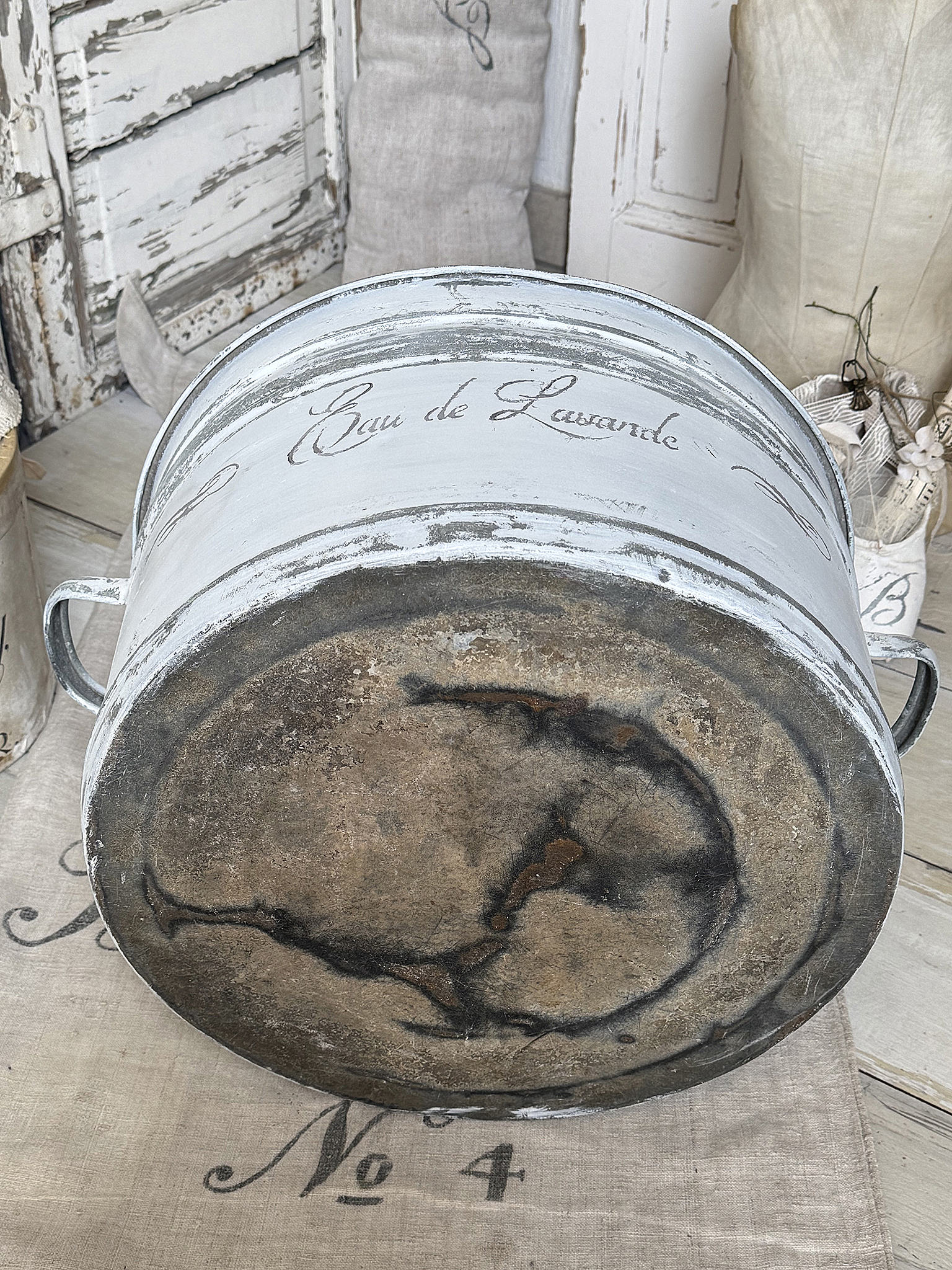 Alter Zinktopf „Eau de Lavande“ – Shabby-Chic mit Vintage-Charme***