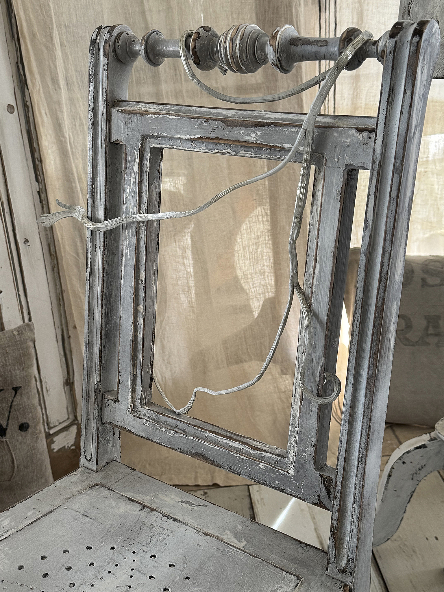  Ein antiker Gründerzeitstuhl mit Geschichte*** 