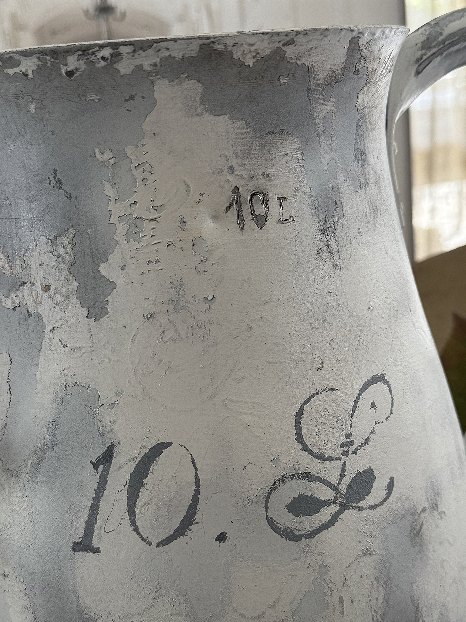  Alte, große Zinkblech-Kanne ***