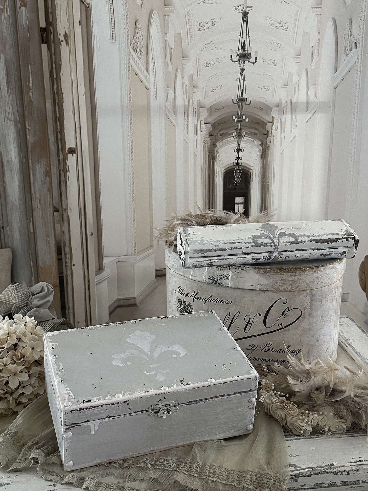 Vintage-Duo alte Kisten  ***