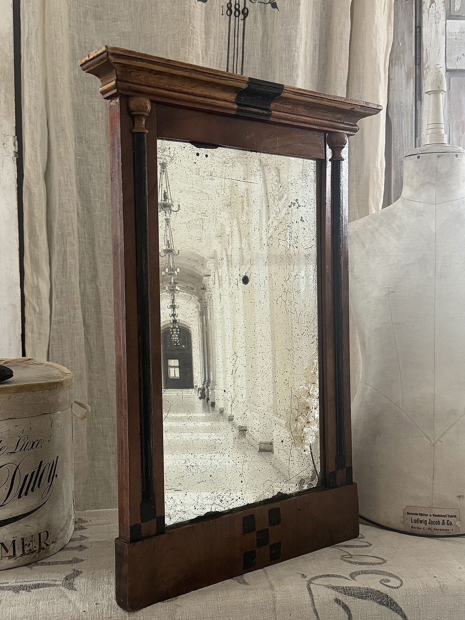 Antiker Holzspiegel mit originaler Spiegelpatina – Jugendstil / frühes Art Déco***