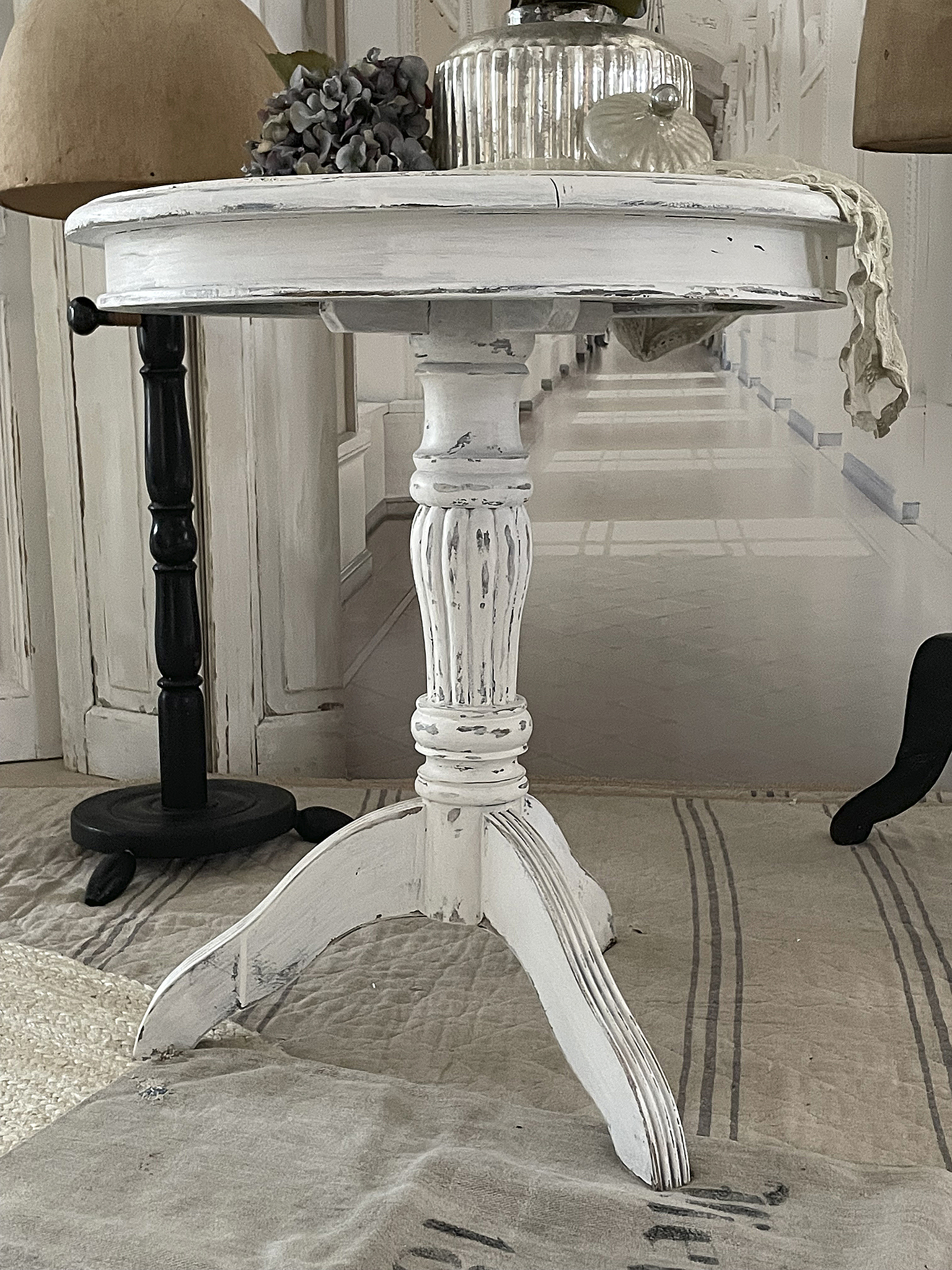 Runder Gründerzeit Shabby Tisch/Beistelltisch*** Runder Gründerzeit Shabby Tisch/Beistelltisch***