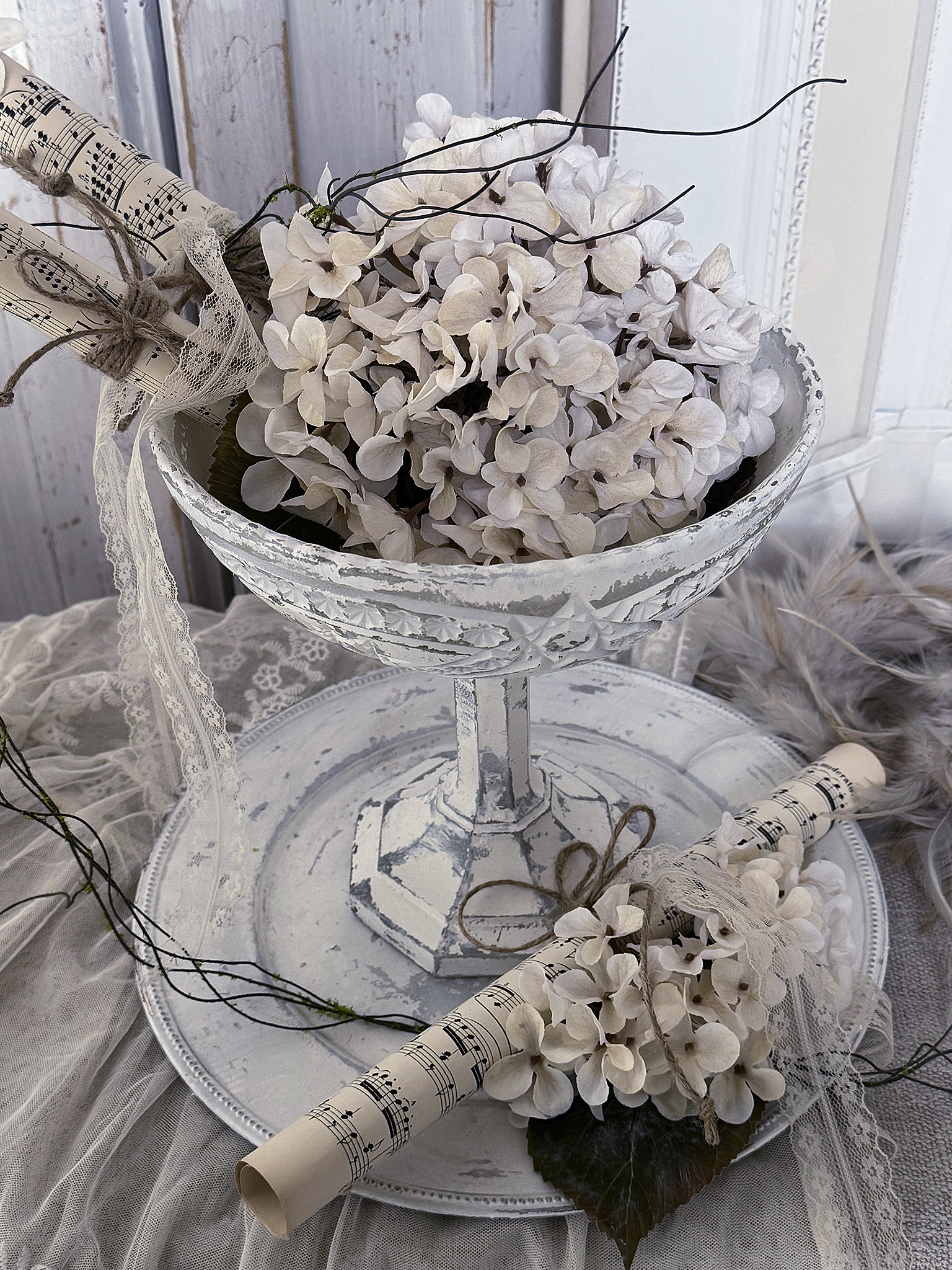 Schalenarrangement „Romantik“ – Vintage-Zauber mit poetischer Note***