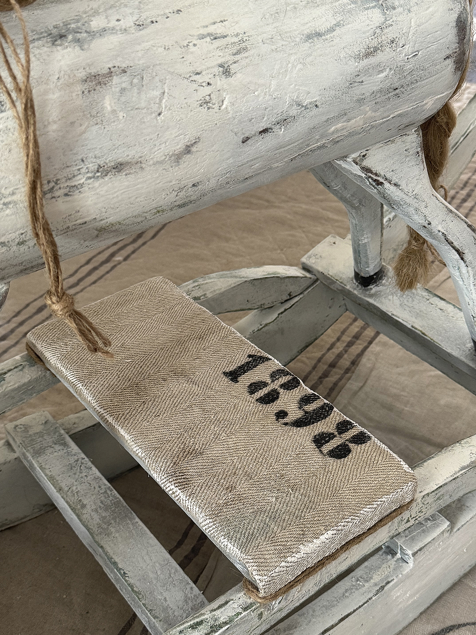 Altes Schaukelpferd Shabby-pur** Altes Schaukelpferd Shabby-pur**