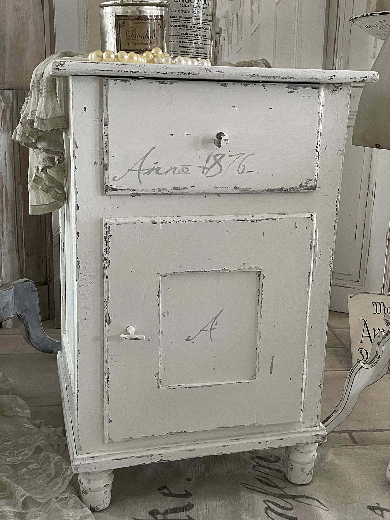 Brocante alter Beistellschrank*** Brocante alter Beistellschrank***