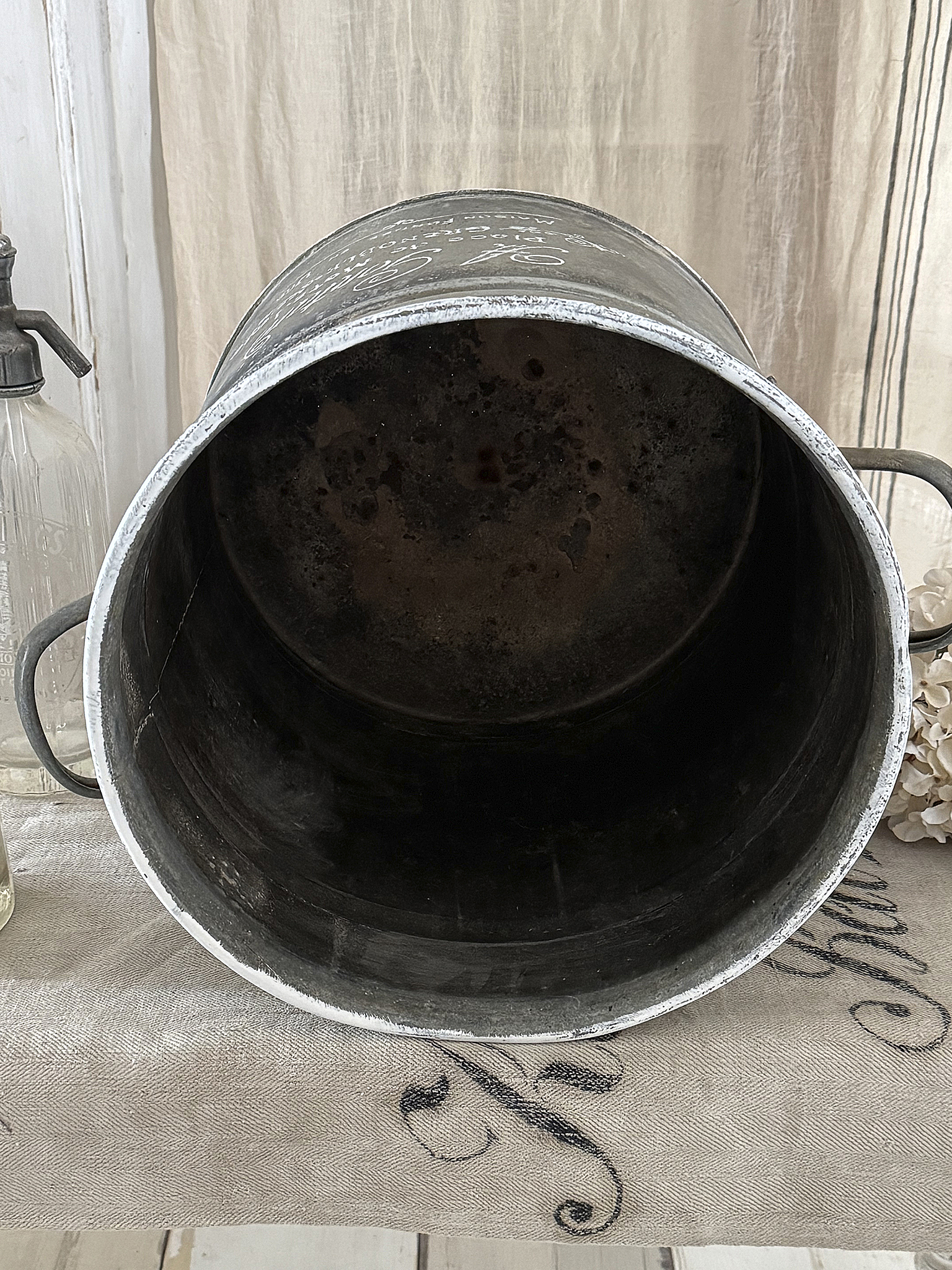 Alter Zinktopf mit französischem Flair***