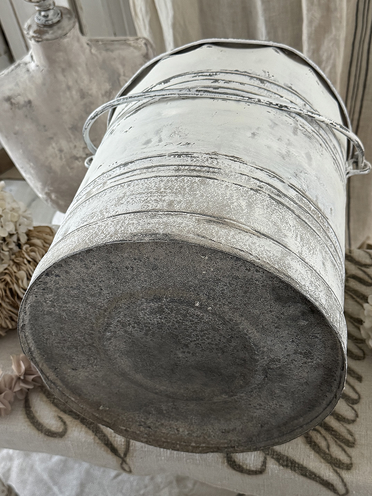 Alter Zinkeimer 32 Liter | Shabby Chic Weiß | Vintage Kohleeimer mit Deckel | Zinktonne***