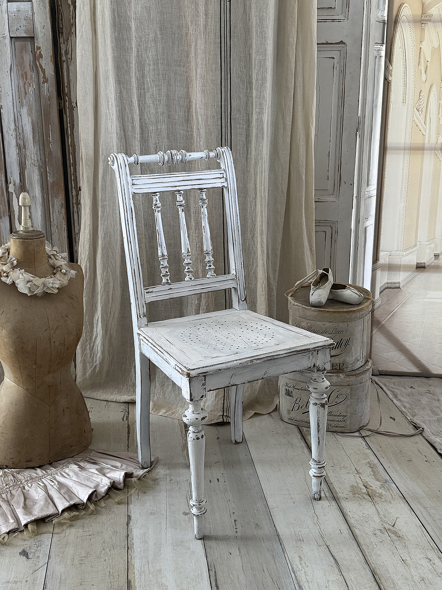 Bezaubernder Gründerzeitstuhl im authentischen Shabby Chic***