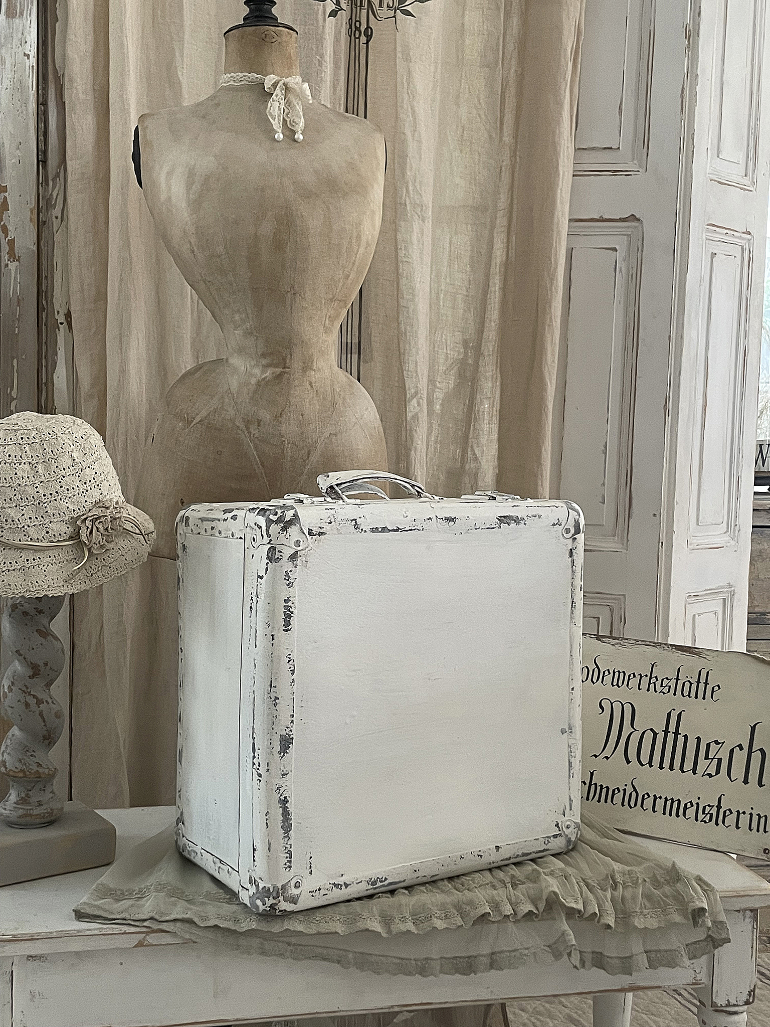 Alter Hutkoffer Brocante*** Alter Hutkoffer Brocante***