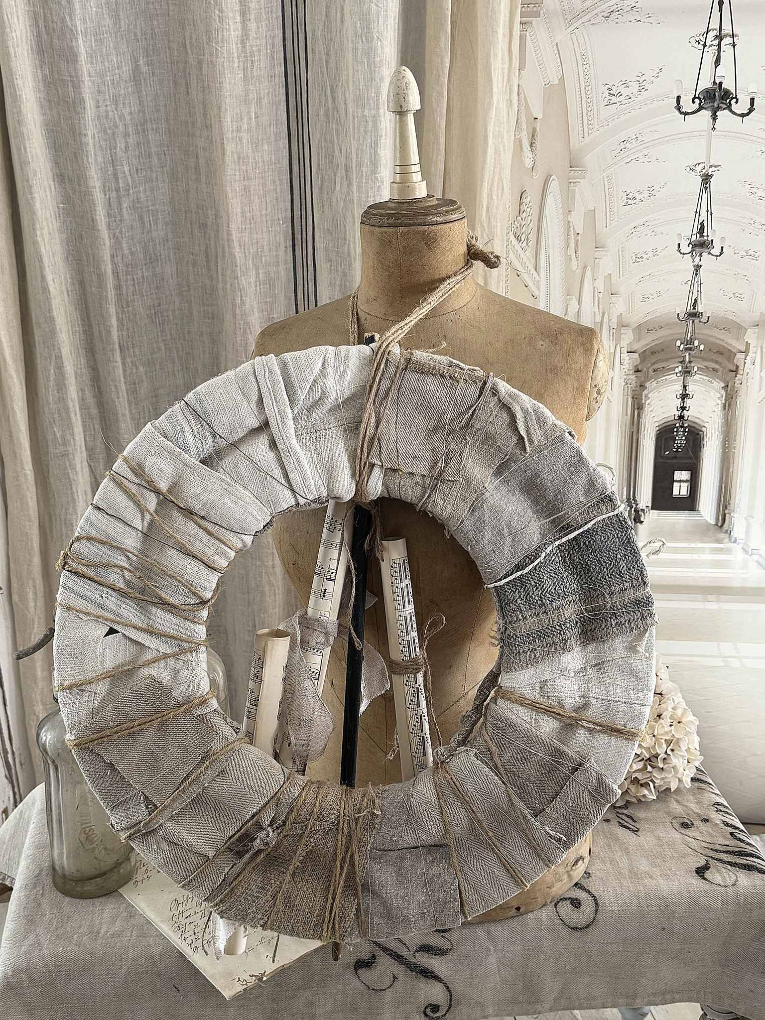 Großer Vintage-Kranz aus altem Leinen – handgefertigte Dekoration mit Charakter***