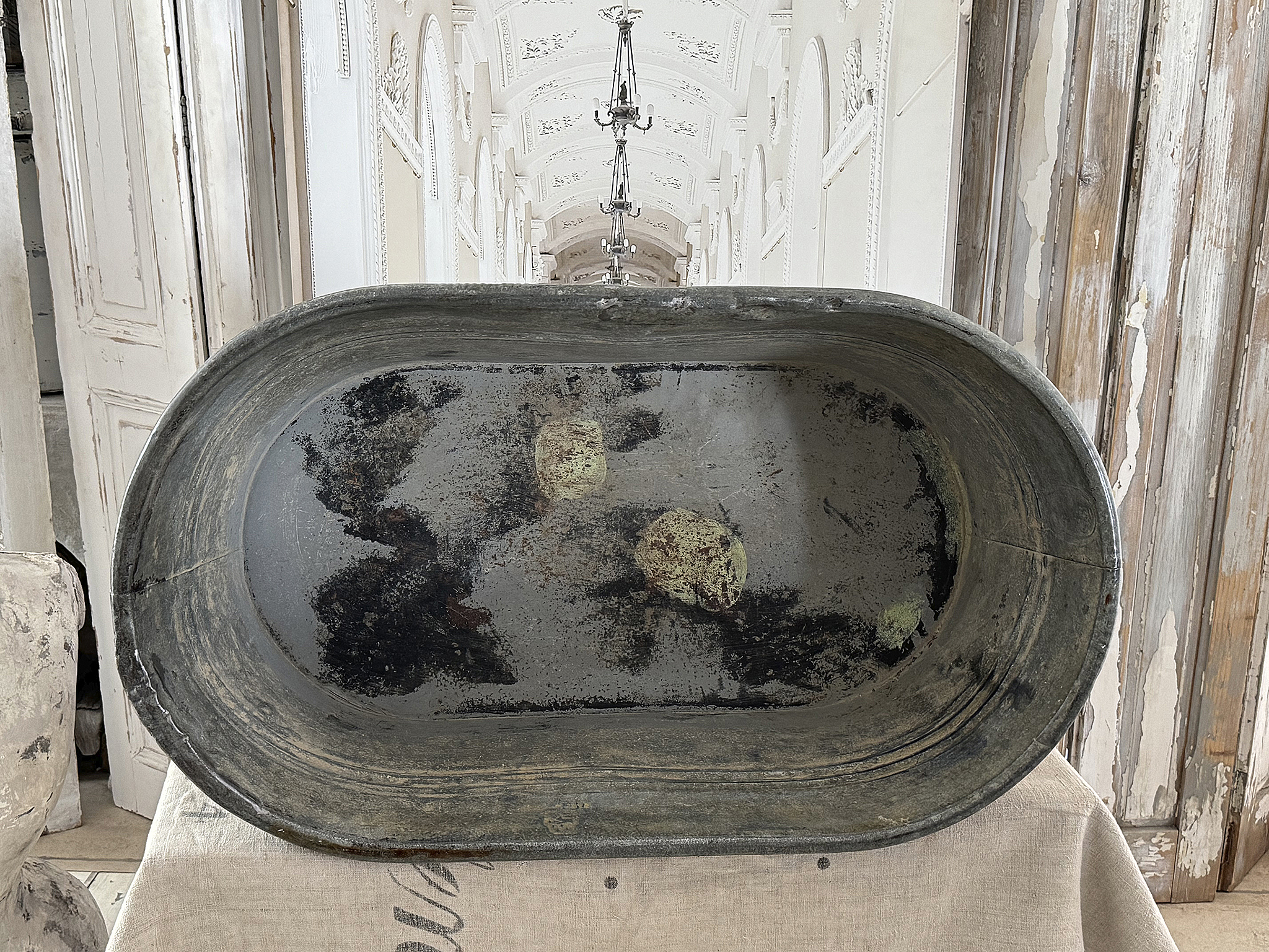 Seltene alte Zinkwanne mit wunderschöner gewachsener Patina und besonderer Formgebung***