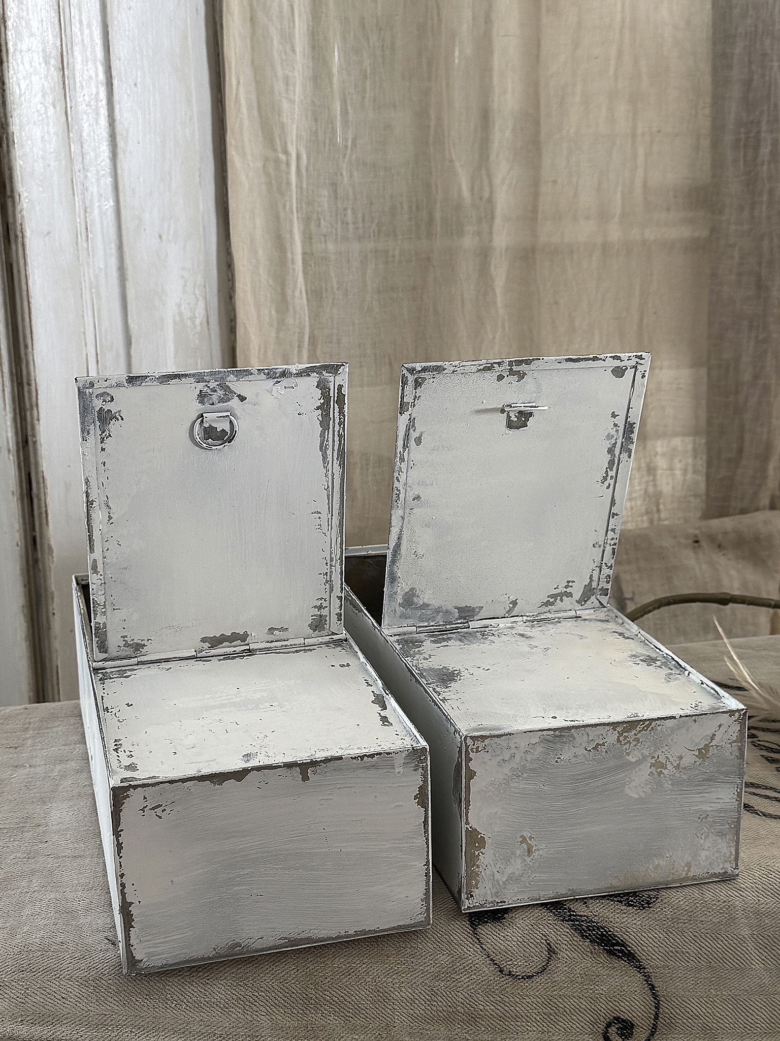 Duo alte Zinkblechkisten Specialite***