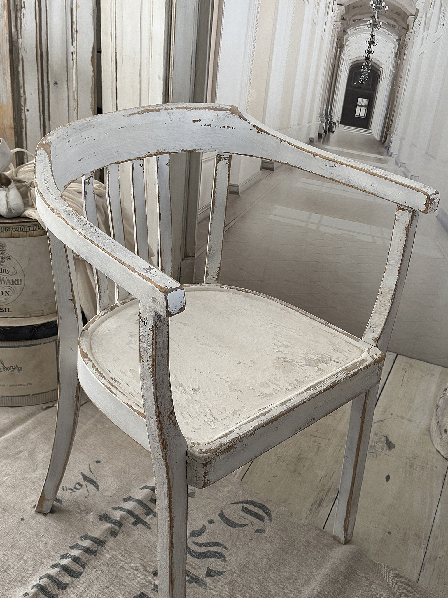 Original Bauhaus Armlehnstuhl – Shabby Chic im alten Originallack***