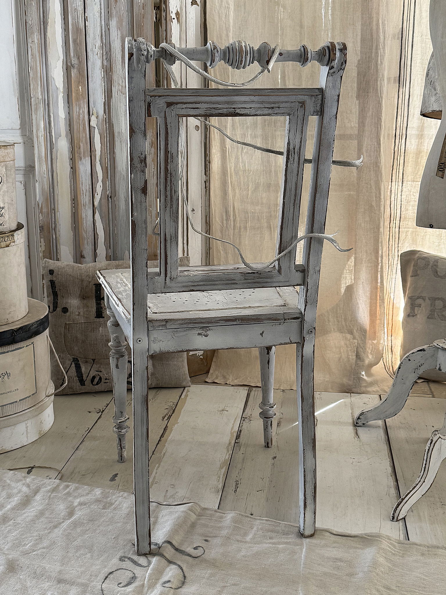  Ein antiker Gründerzeitstuhl mit Geschichte*** 