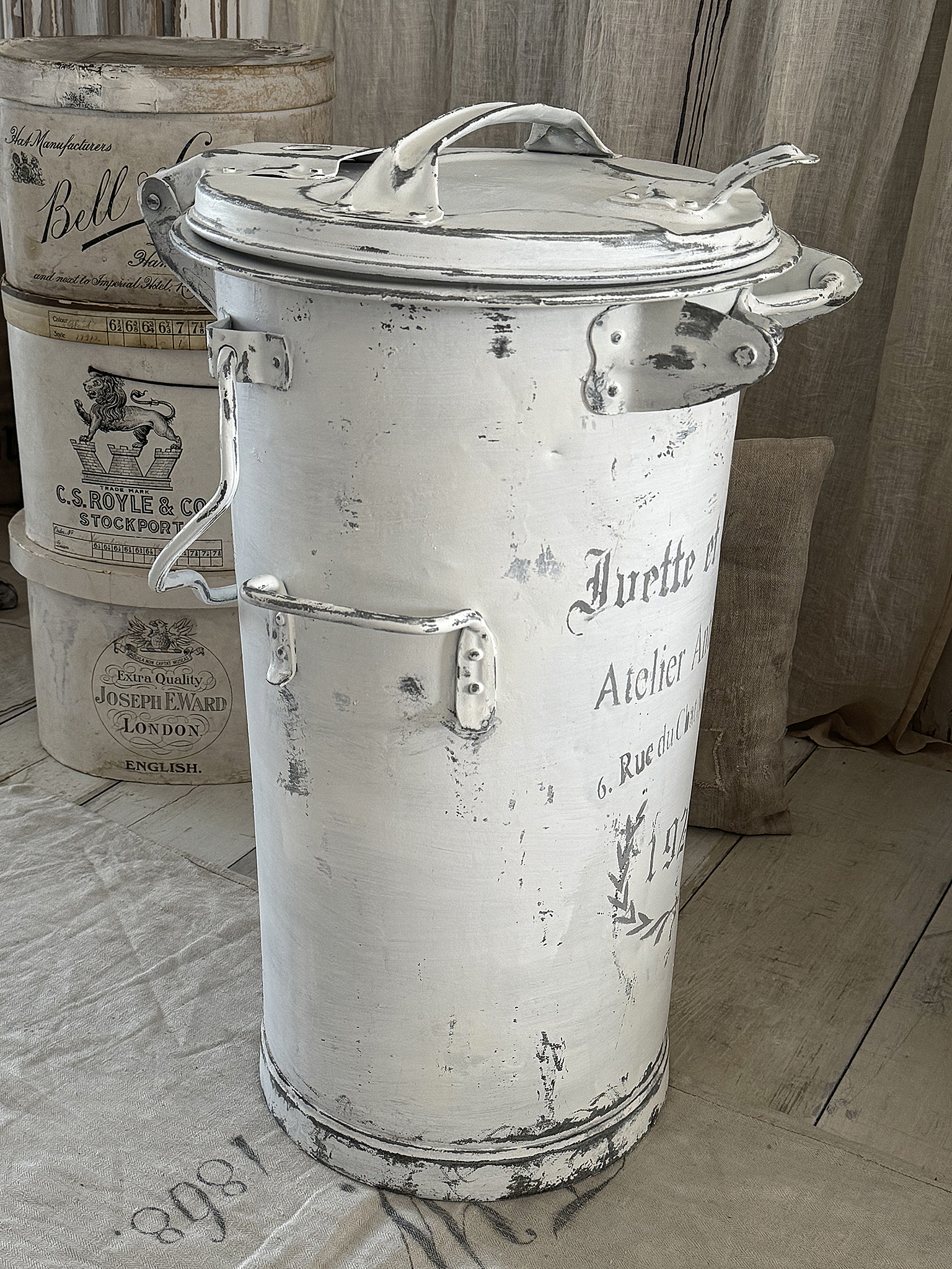 Alte große Zinkmülltonne 1926***