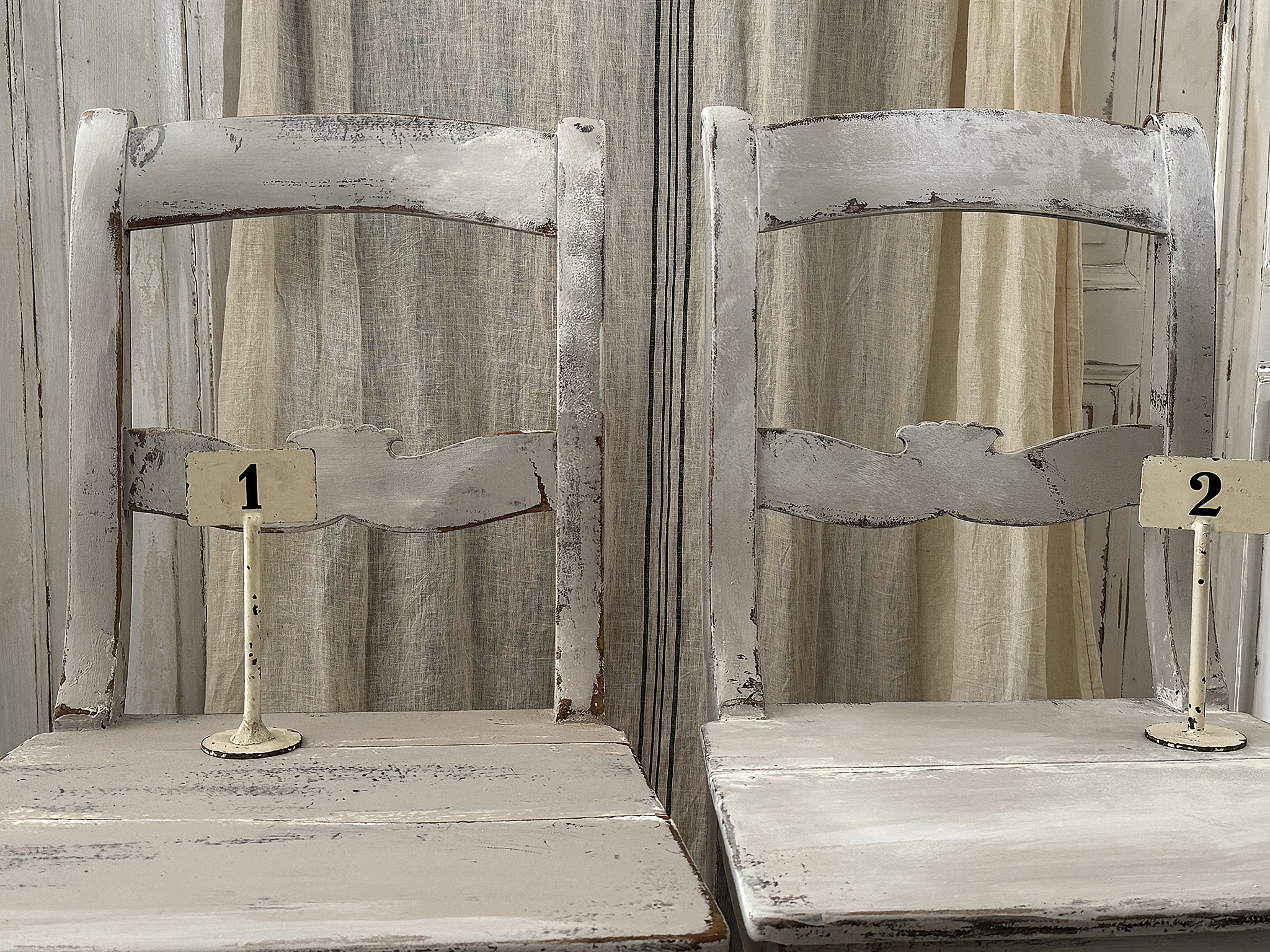Antike Biedermeier-Stühle im Shabby-Chic – authentischer Vintage-Charme***