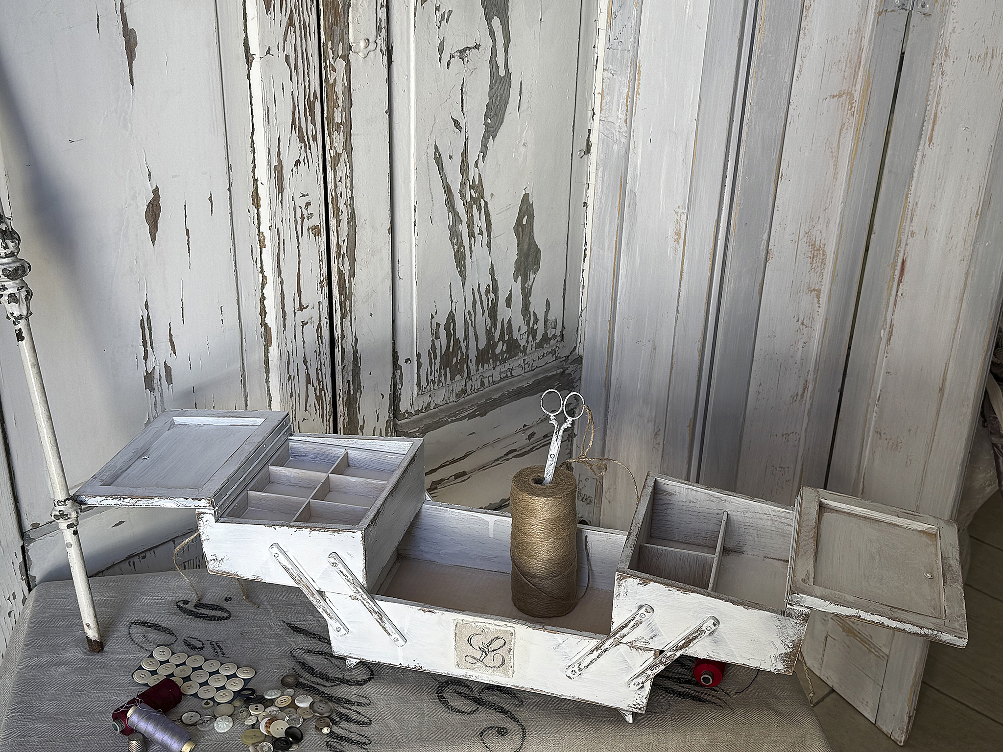 Wundervoller alter Nähkasten/ Ziehharmonika-Kasten***