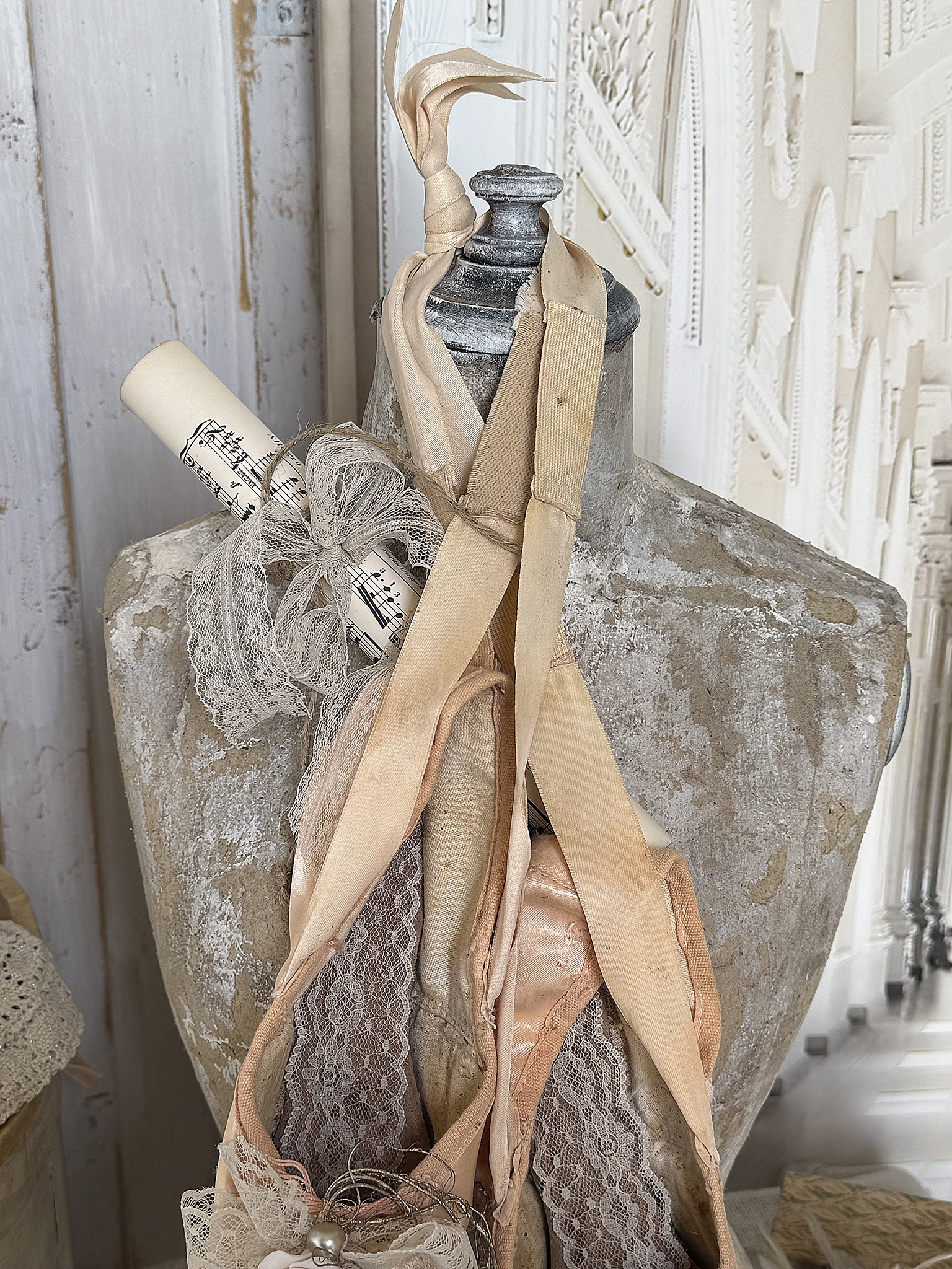 Reizende alte Spitzenschuhe –Romantik***