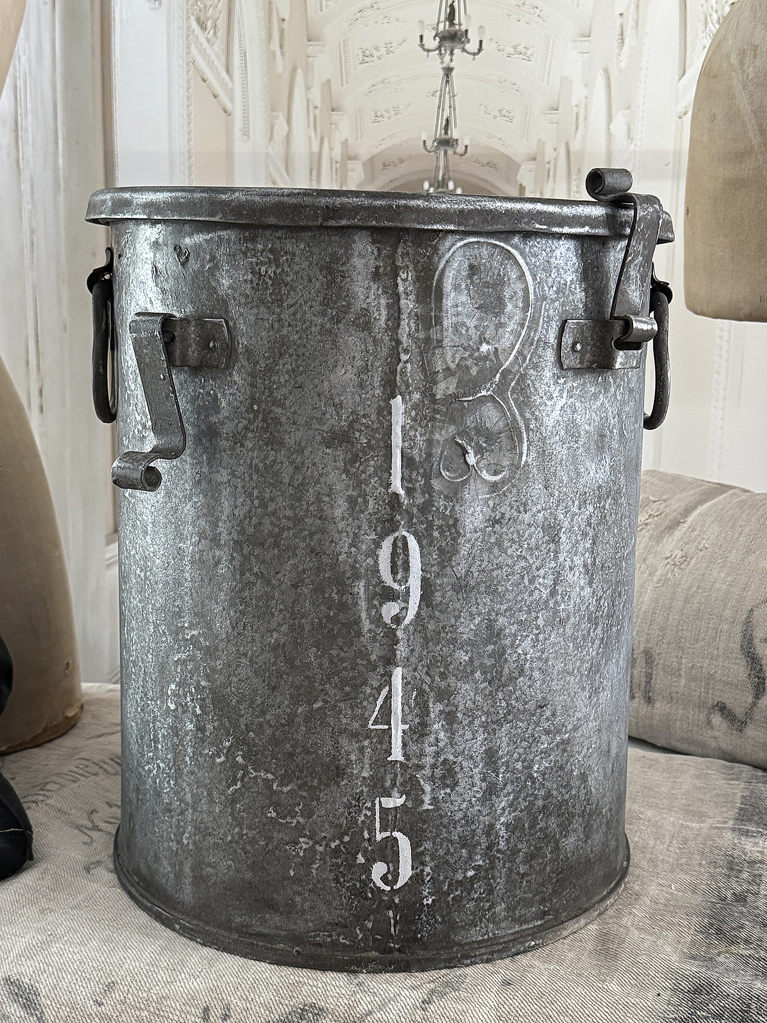Große Zinktonne – Anno 1945, wertig & mit schöner Patina*** Große Zinktonne – Anno 1945, wertig & mit schöner Patina***