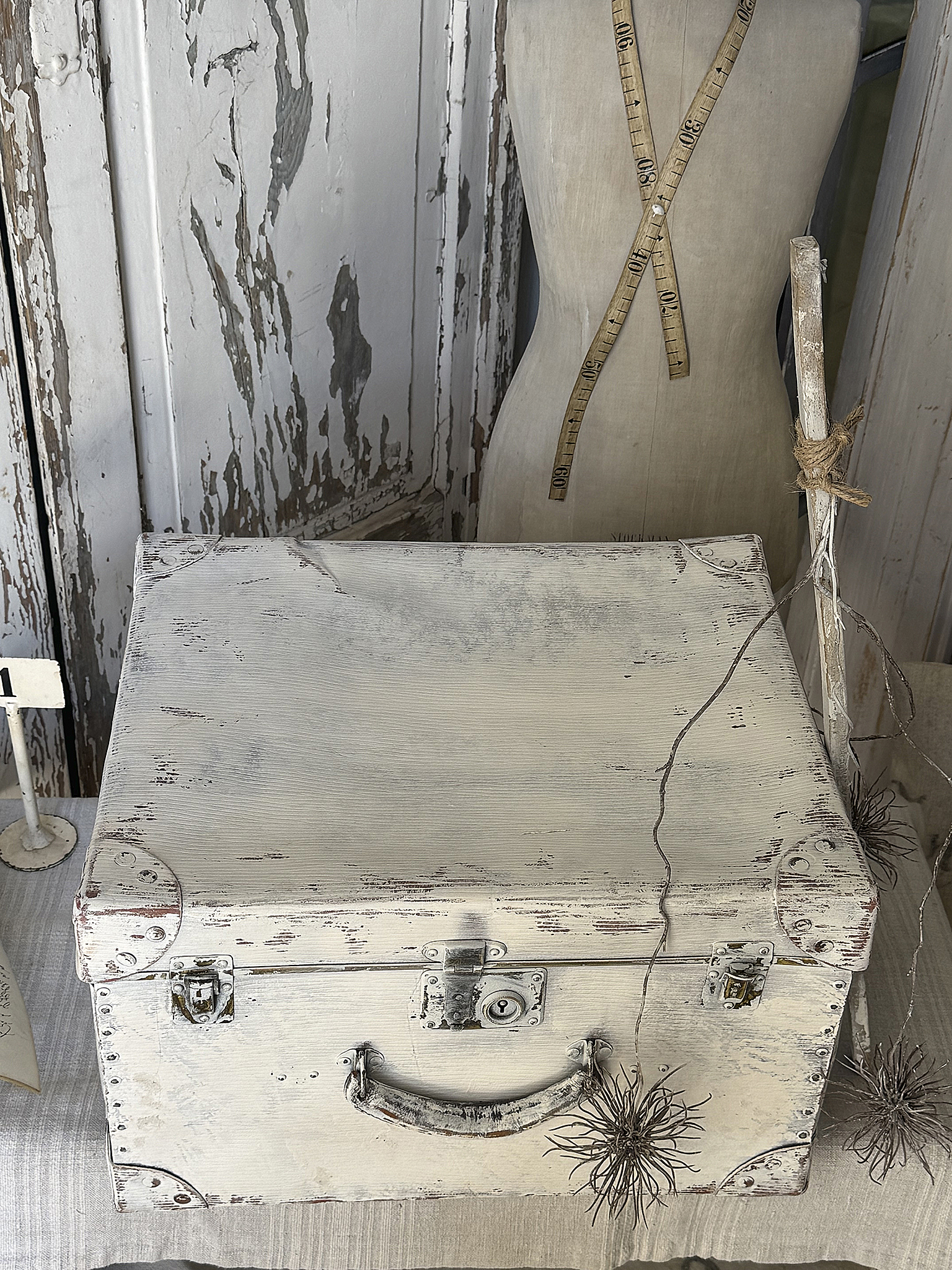 Zauberhafter Vintage-Hutkoffer in seltener Form – Shabby Chic Unikat mit Geschichte und Charme
