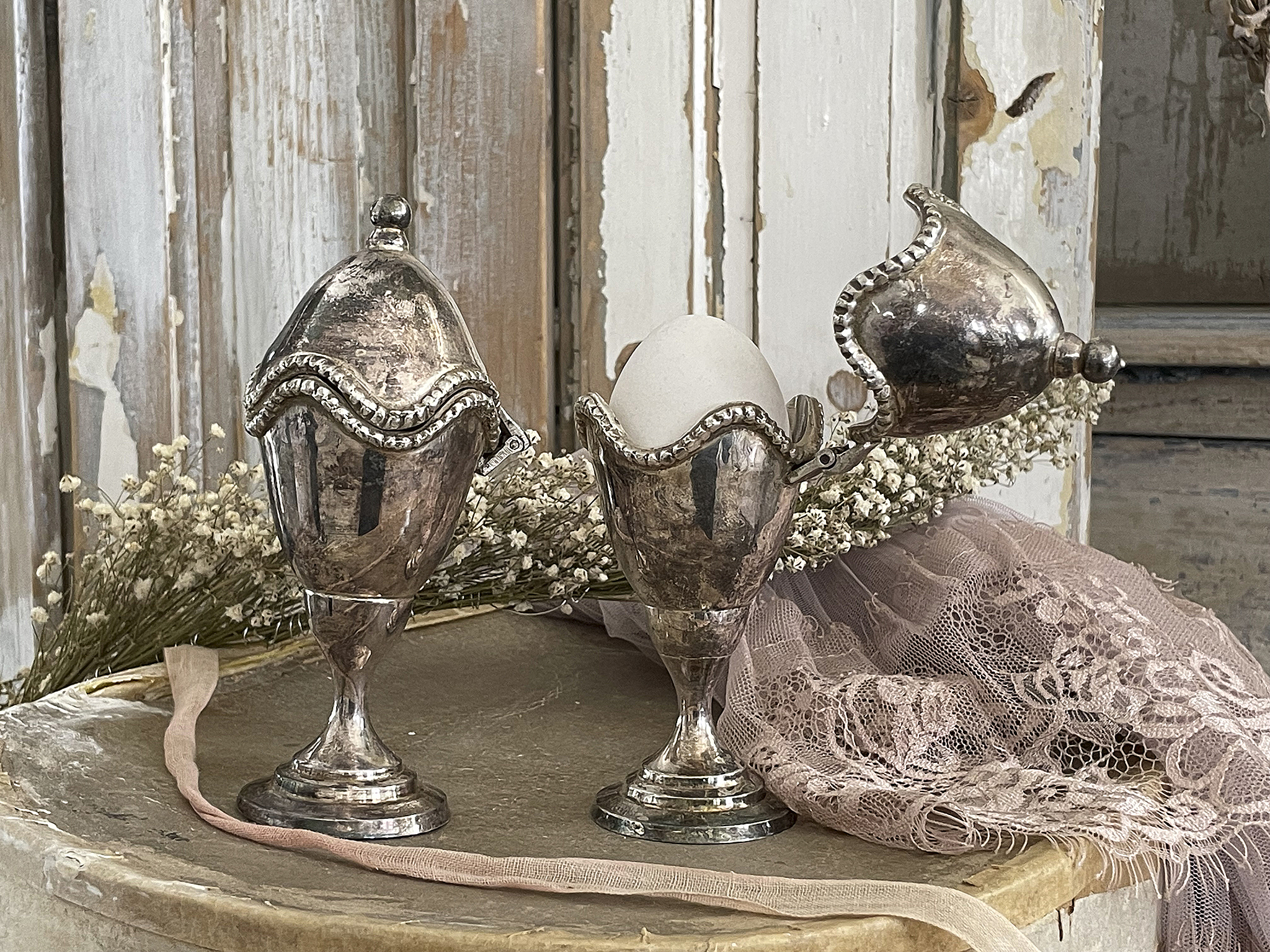 Duo Eierbecher versilbert mit Haube und Fuß Vintage***