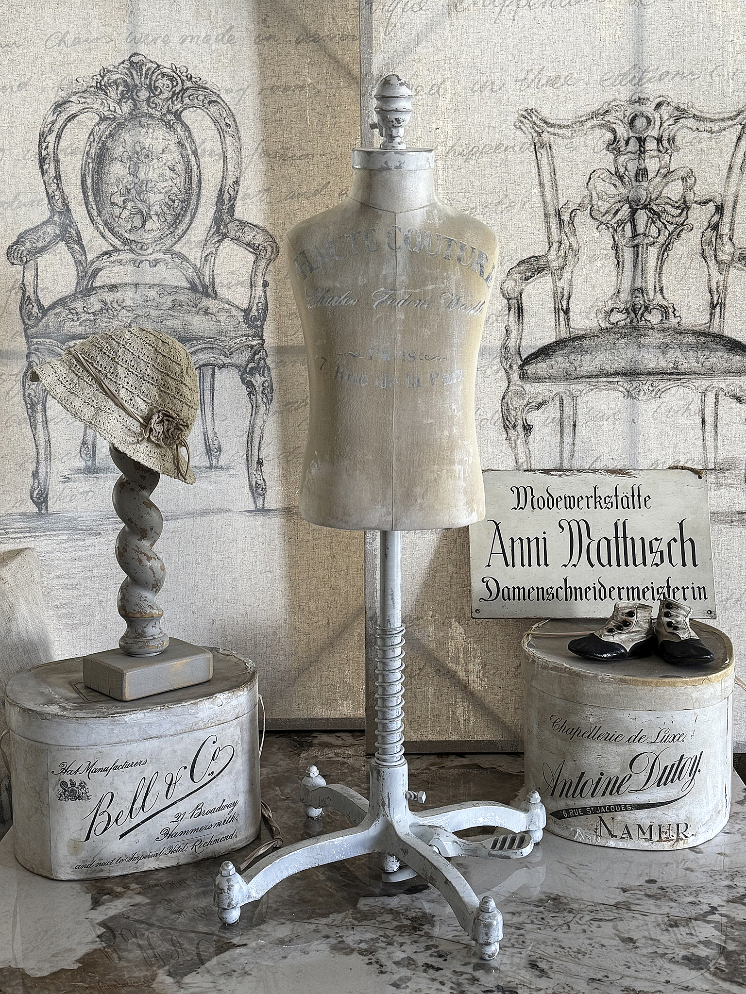 Reizende Kinderschneiderpuppe „Haute Couture“ im edlen Shabby-Chic***