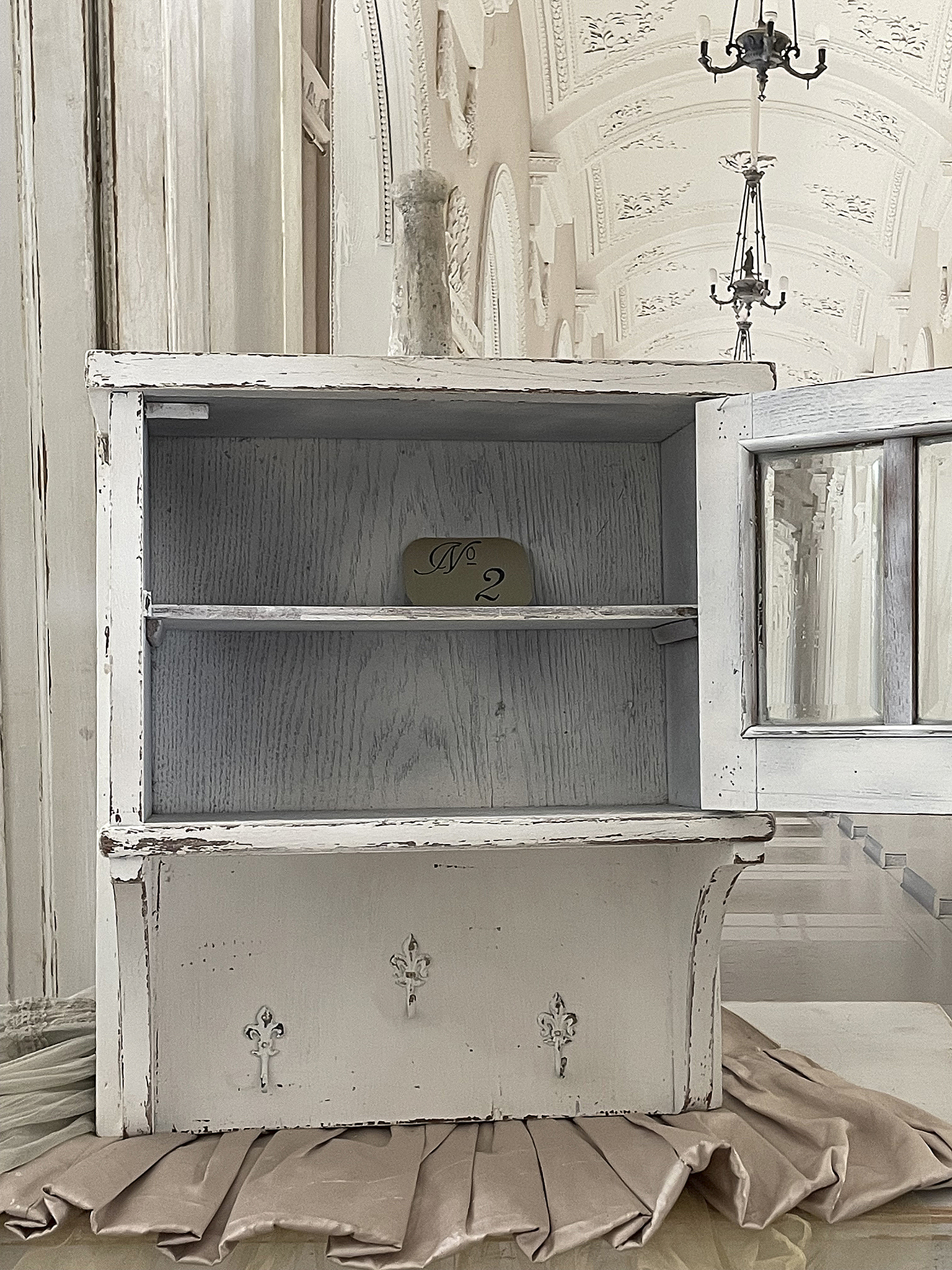 Antiker Vitrinen/Wandschrank ** Antiker Vitrinen/Wandschrank **