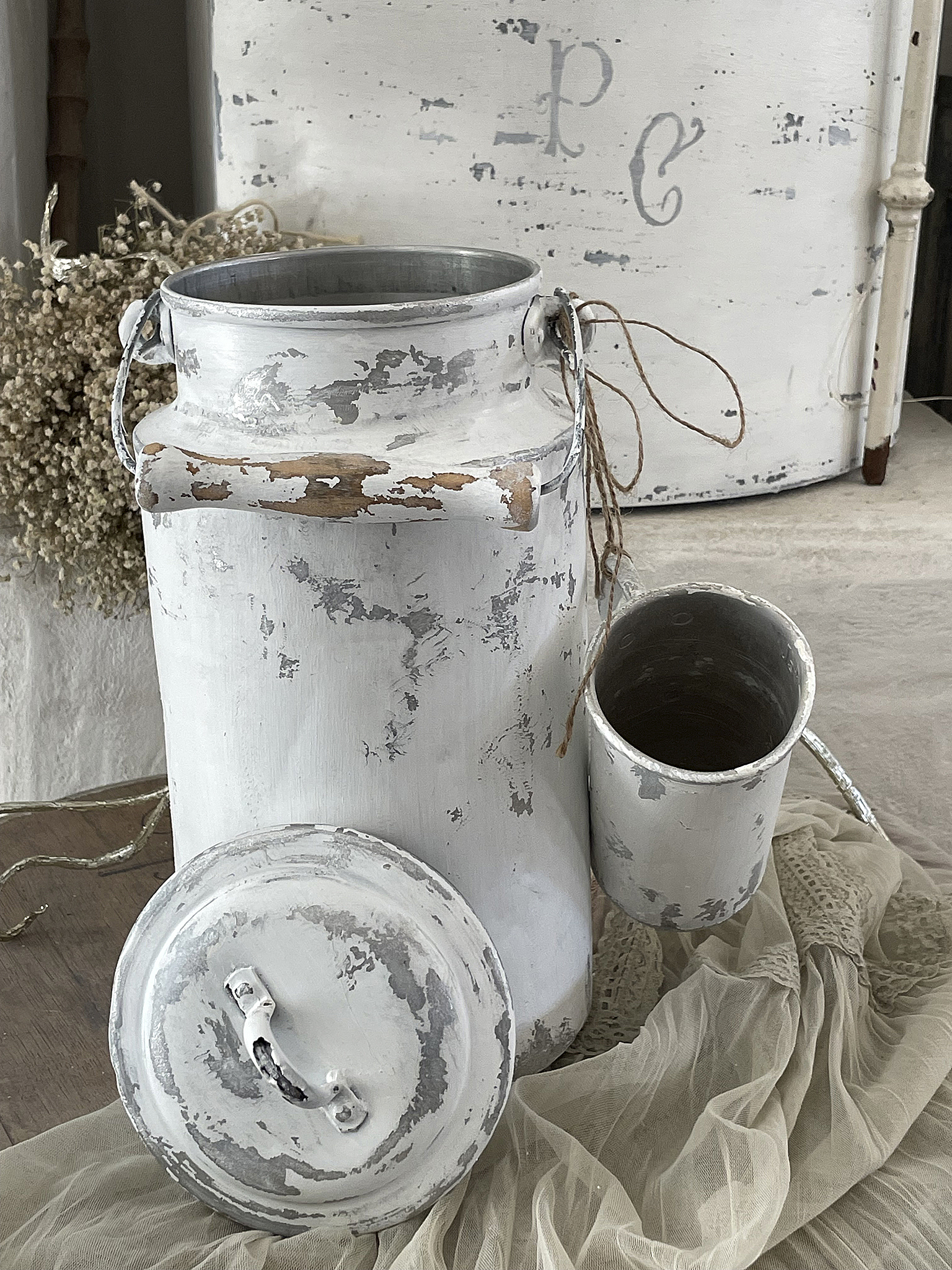Duo Milchkanne mit Messbecher*** Duo Milchkanne mit Messbecher***