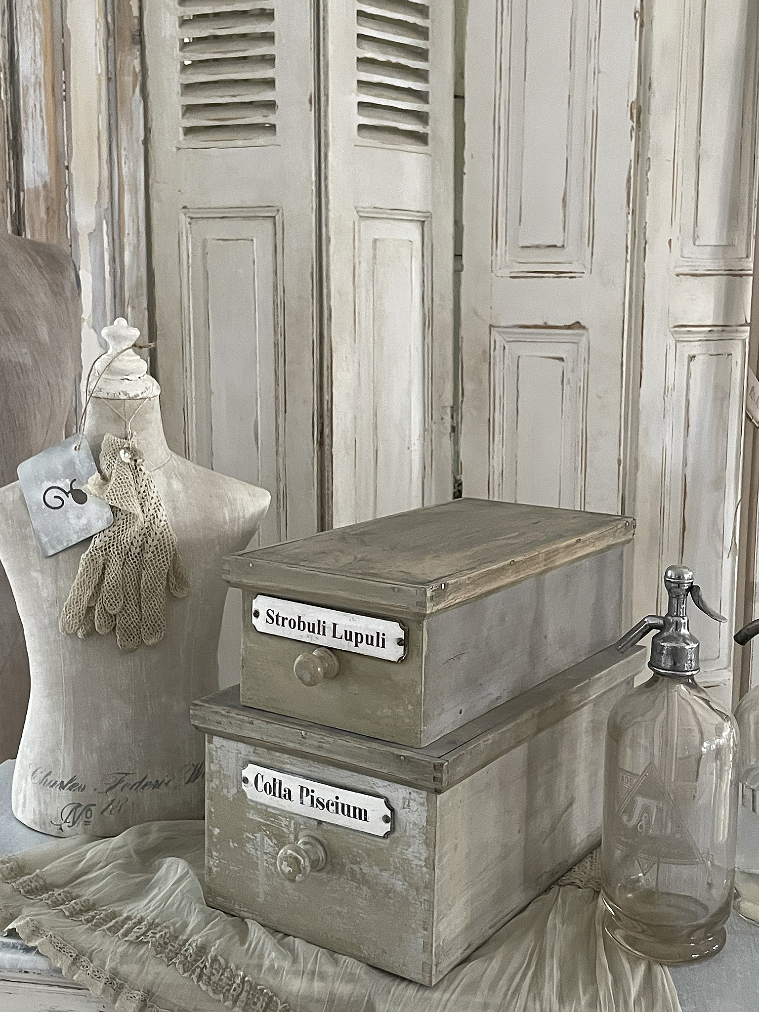 Duo alte Holz Apothekerkisten mit Deckel im Original Lack*** Duo alte Holz Apothekerkisten mit Deckel im Original Lack***
