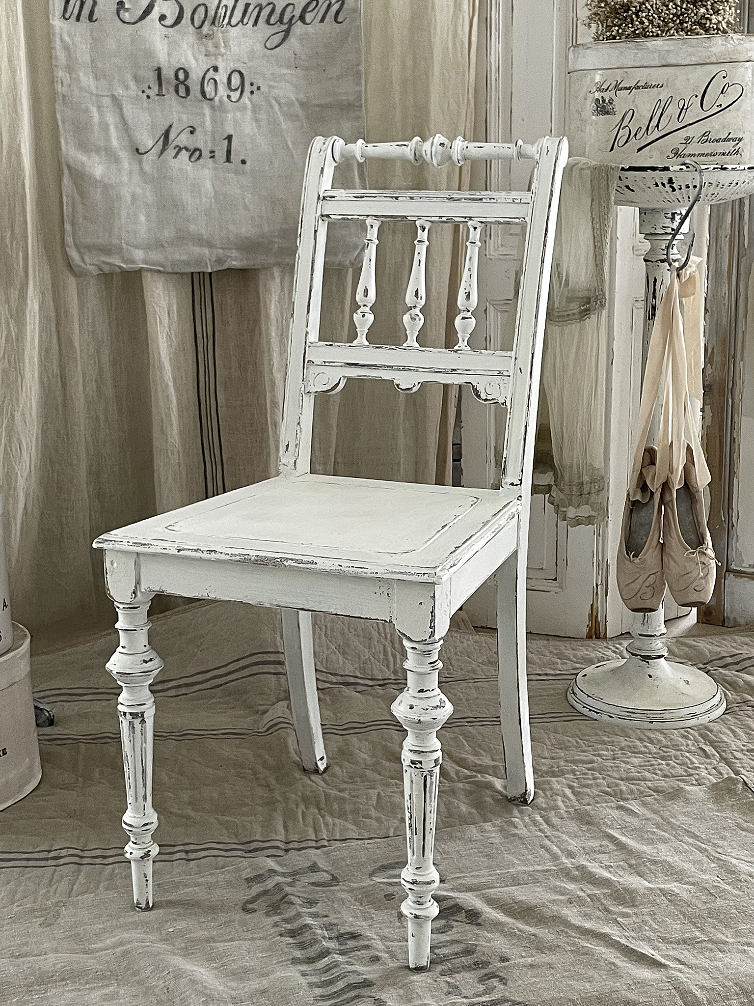 Antiker Shabby Gründerzeitstuhl***