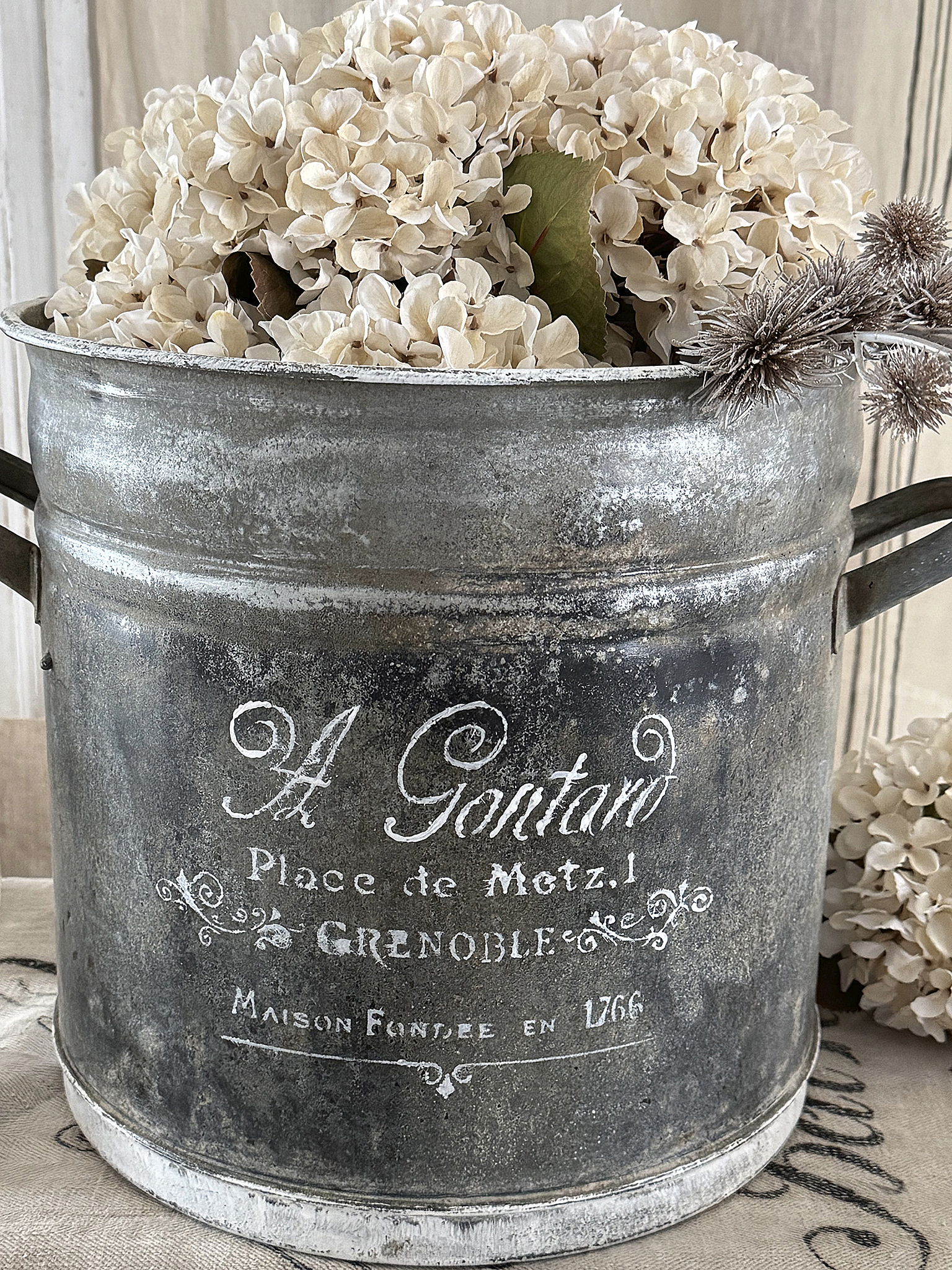 Alter Zinktopf mit französischem Flair***