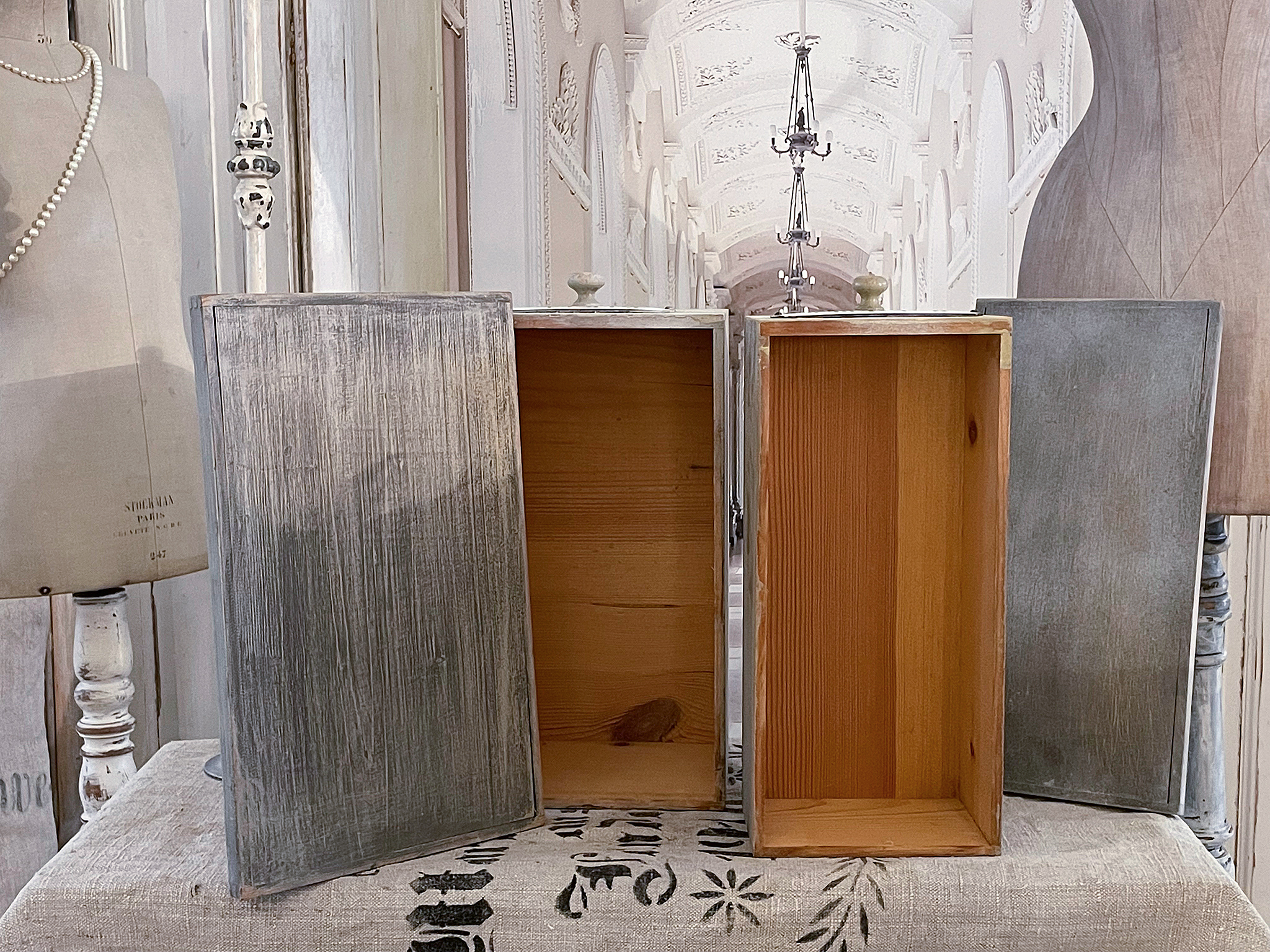Duo alte Holz Apothekerkisten mit Deckel im original Lack***