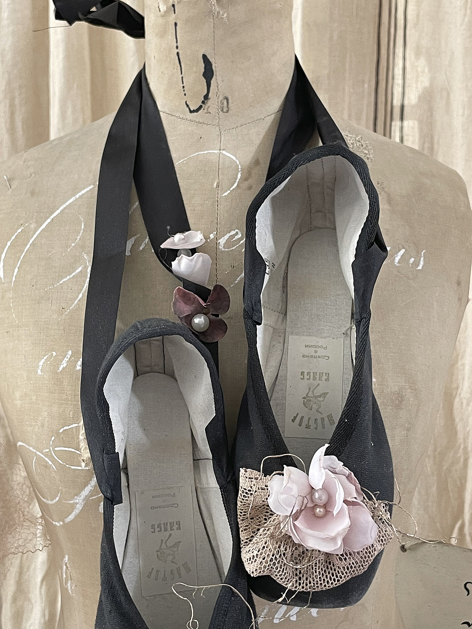 Black swan Spitzenschuhe-Malve*** Black swan Spitzenschuhe-Malve***