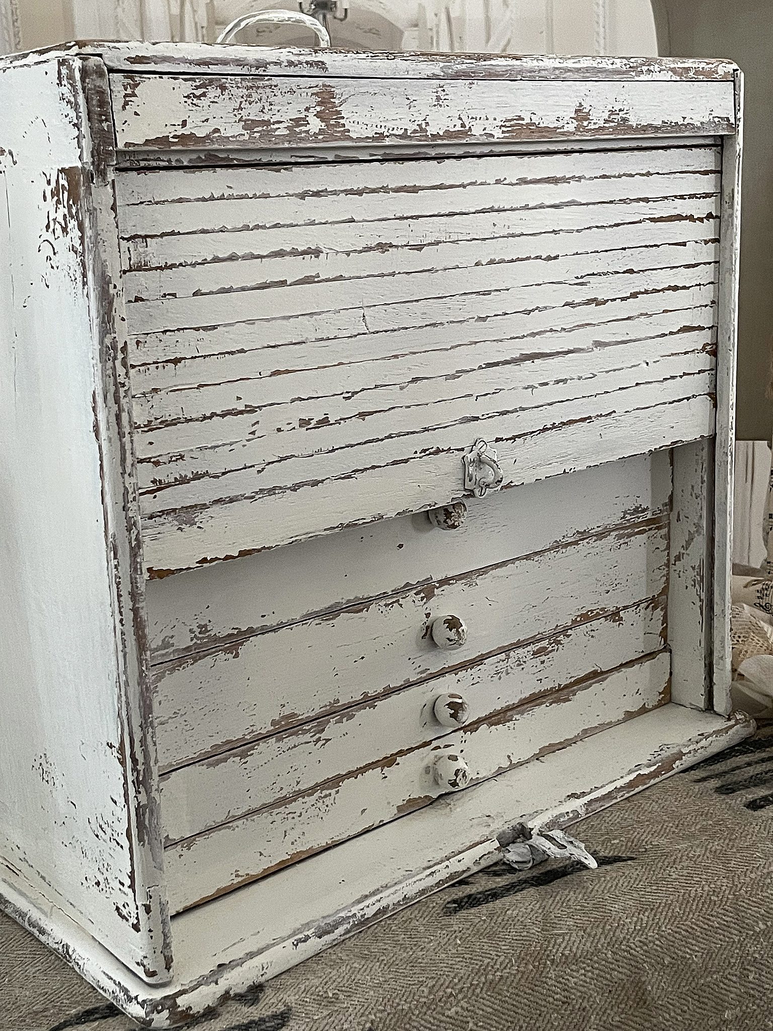 Antikes Rollschränkchen Liebhaberstück***