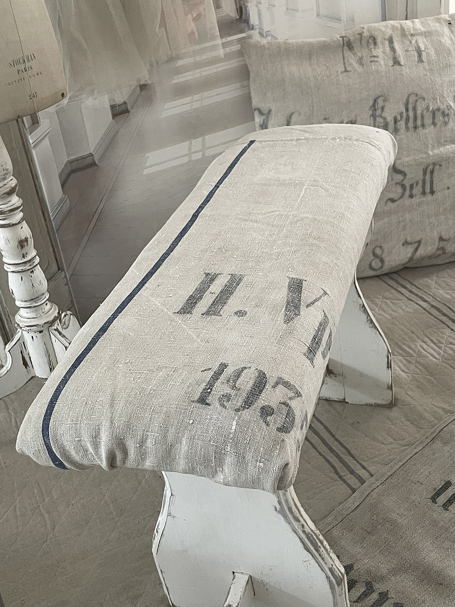 Alte Ofenbank mit Mehlsack Shabby pur*** Alte Ofenbank mit Mehlsack Shabby pur***