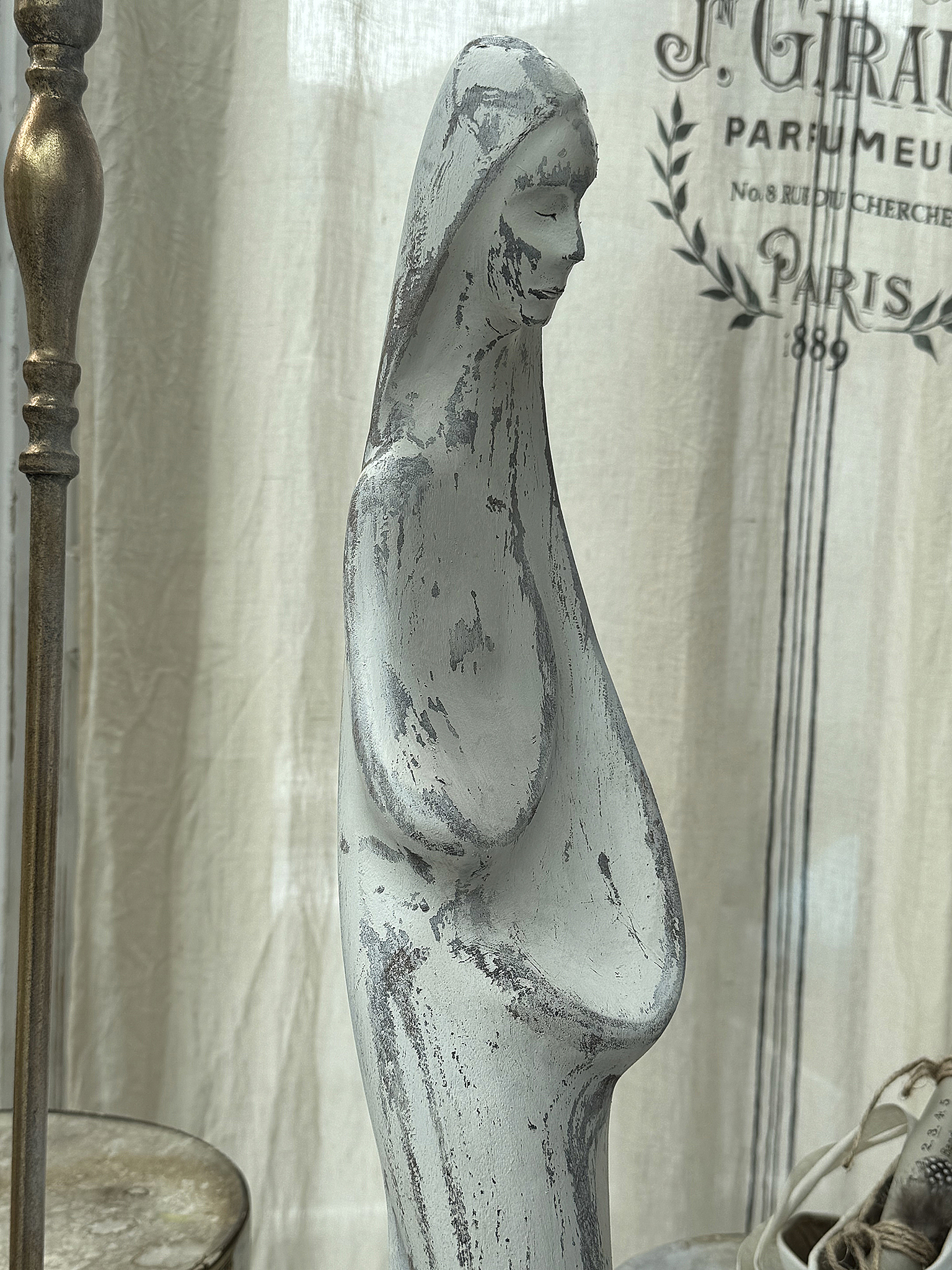 Große Art Deco Holzskulptur – Madonna***