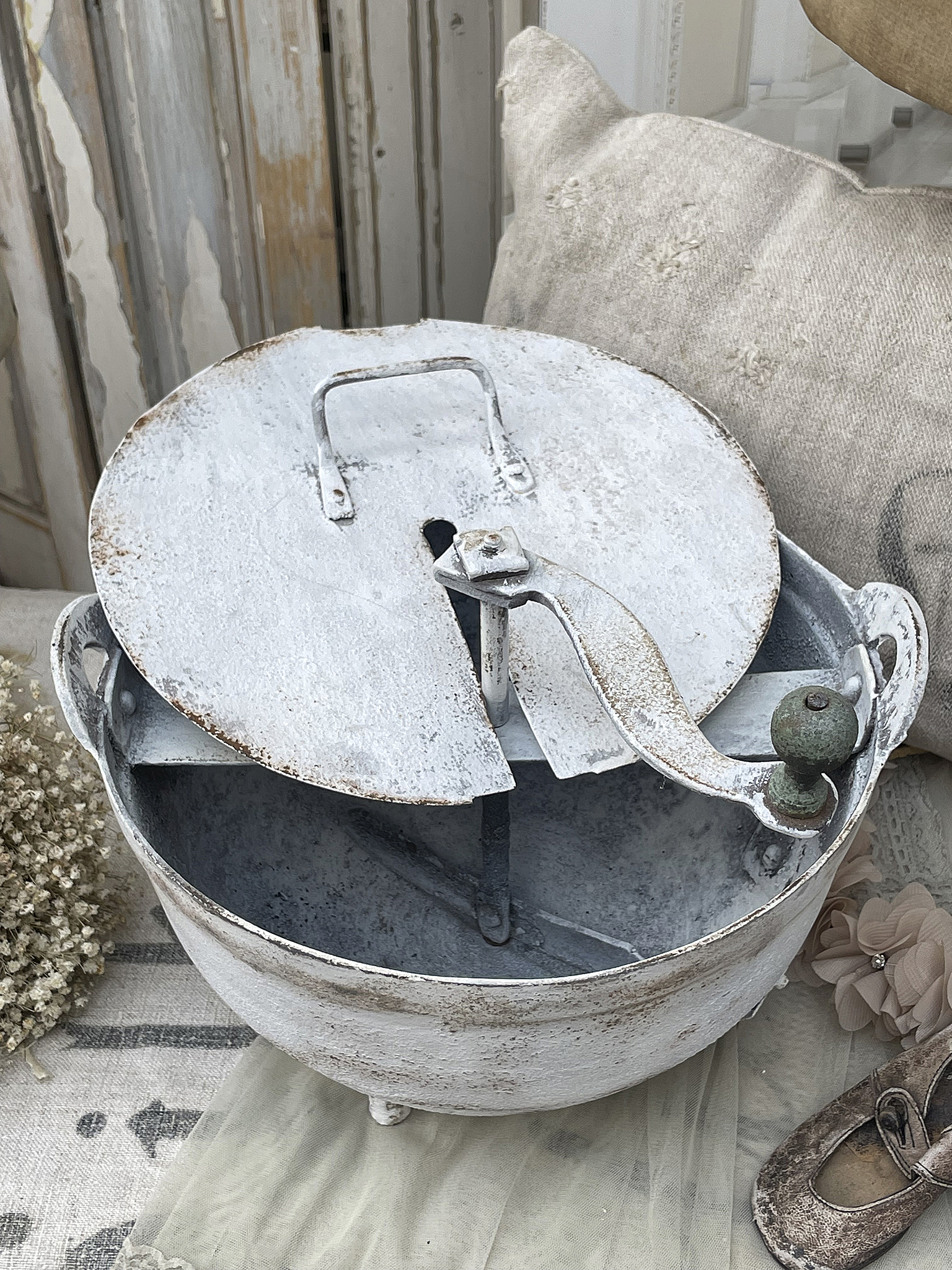 Alter Eisentopf/Eisenmühle – Shabby Chic Upcycling Deko