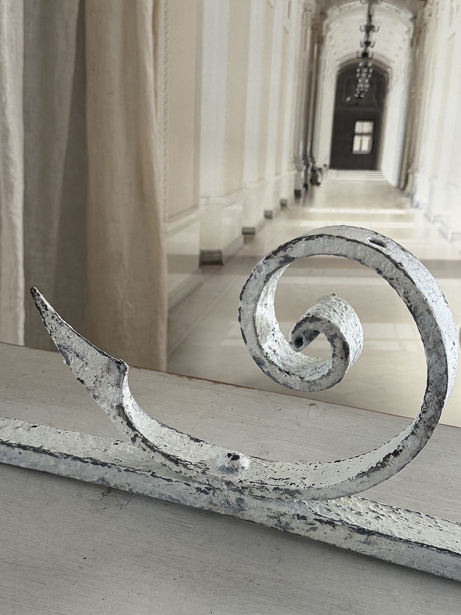 Antiker Wandausleger aus Gusseisen – imposantes Shabby-Unikat***