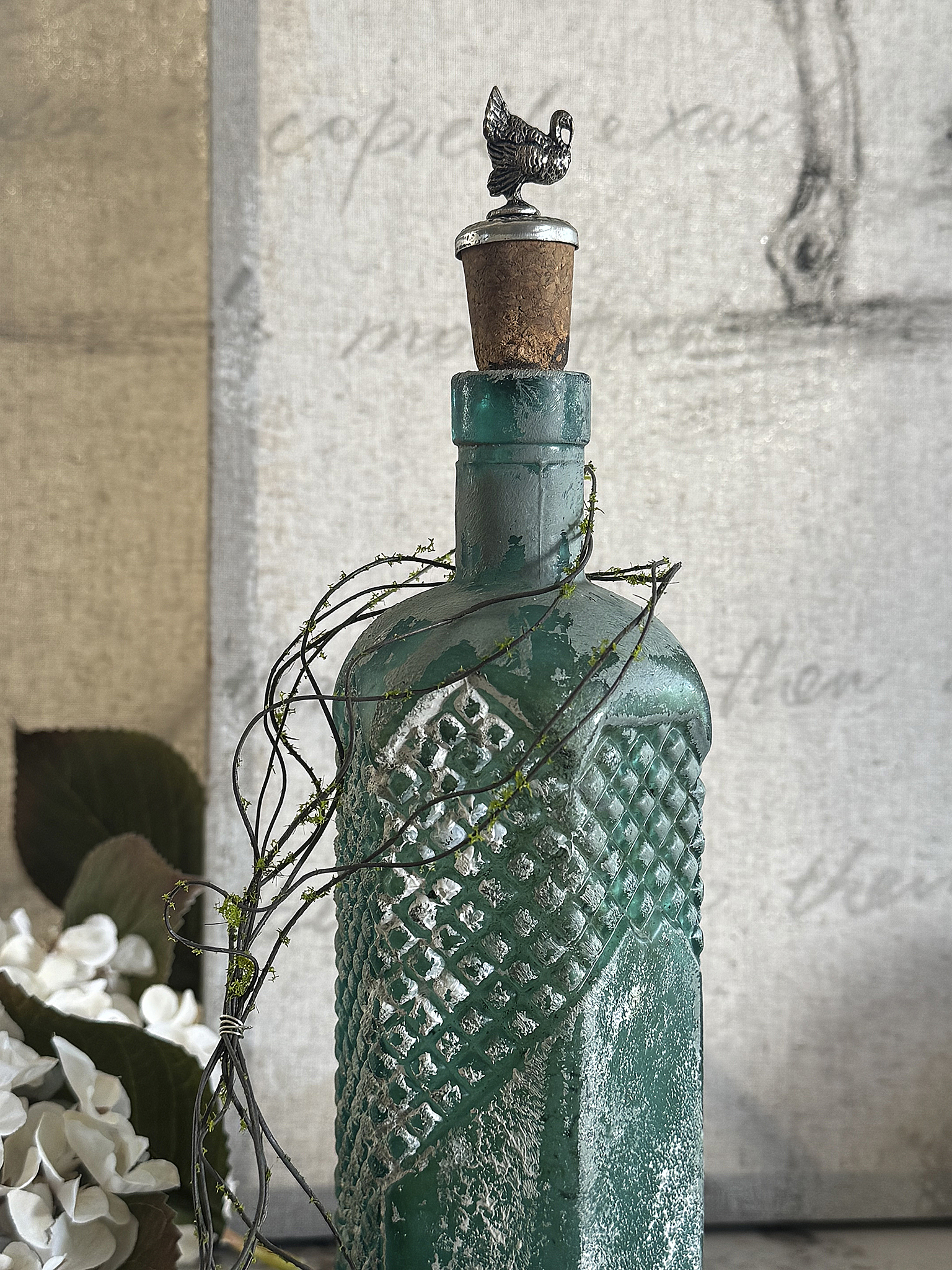 Antikes Vintage-Konvolut mit Glasflasche & Untersetzern aus Hotelsilber***